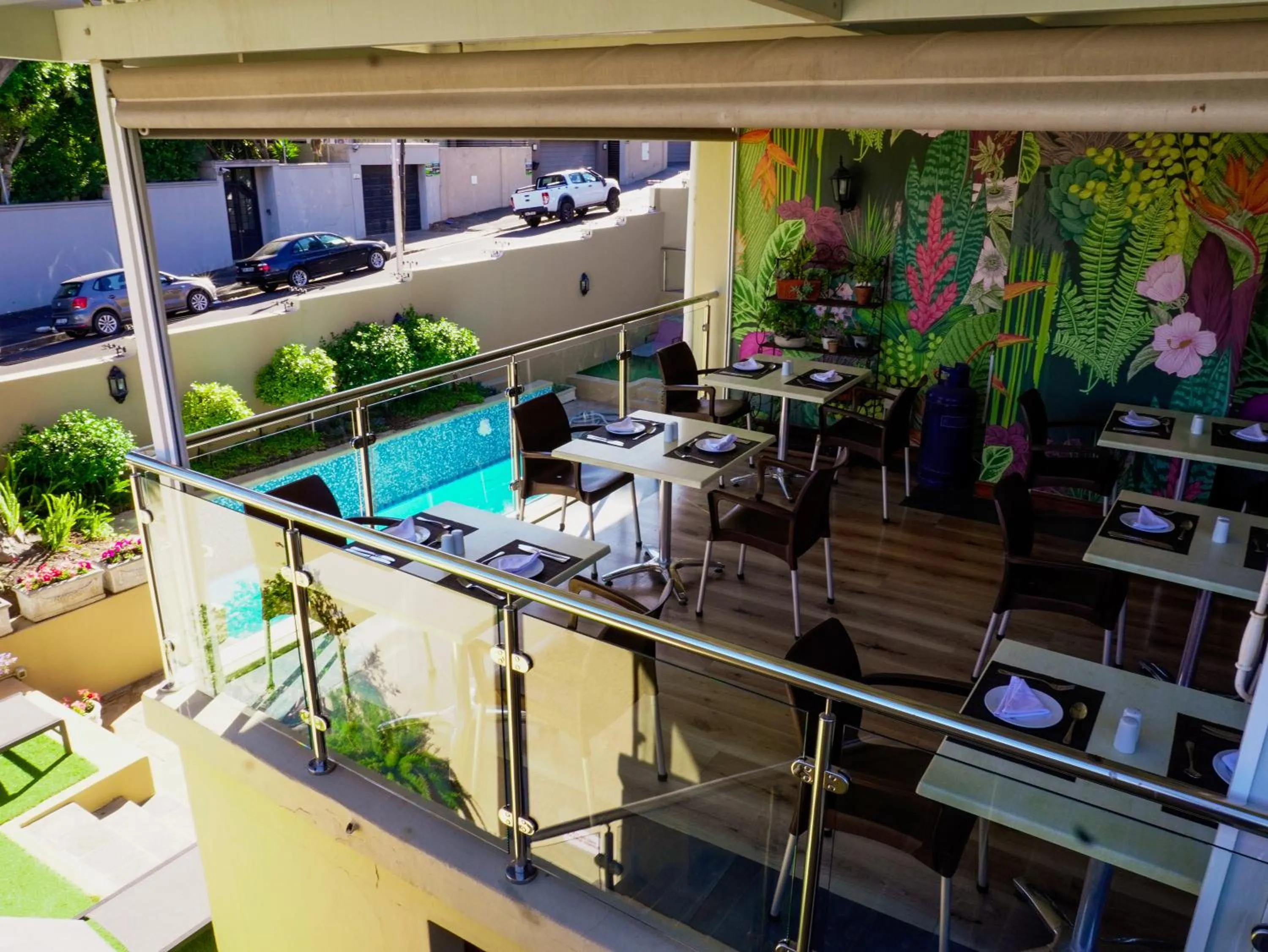 Patio in Sundown Manor Guest House