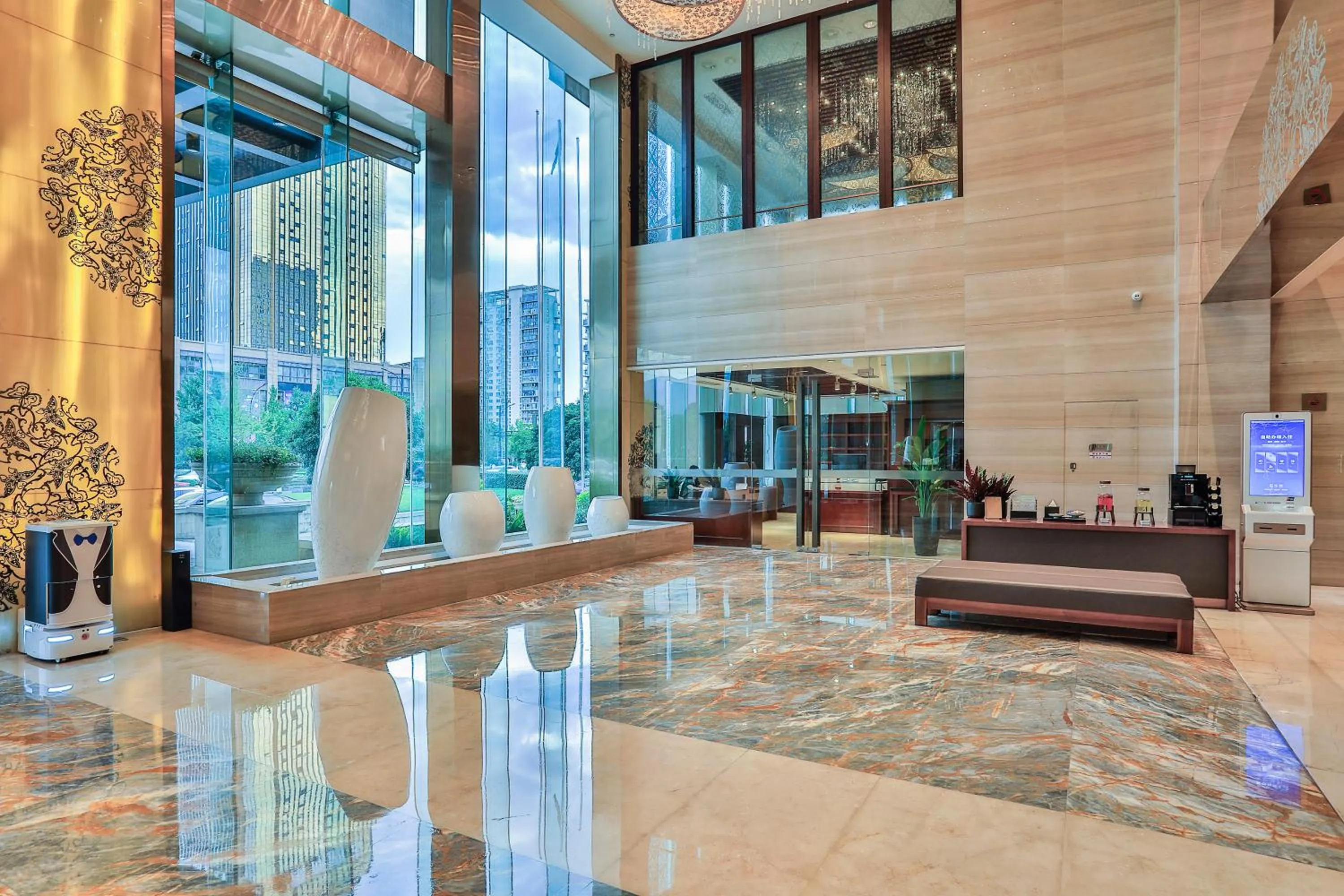 Lobby or reception in SSAW Boutique Hotel Tonglu World Trade