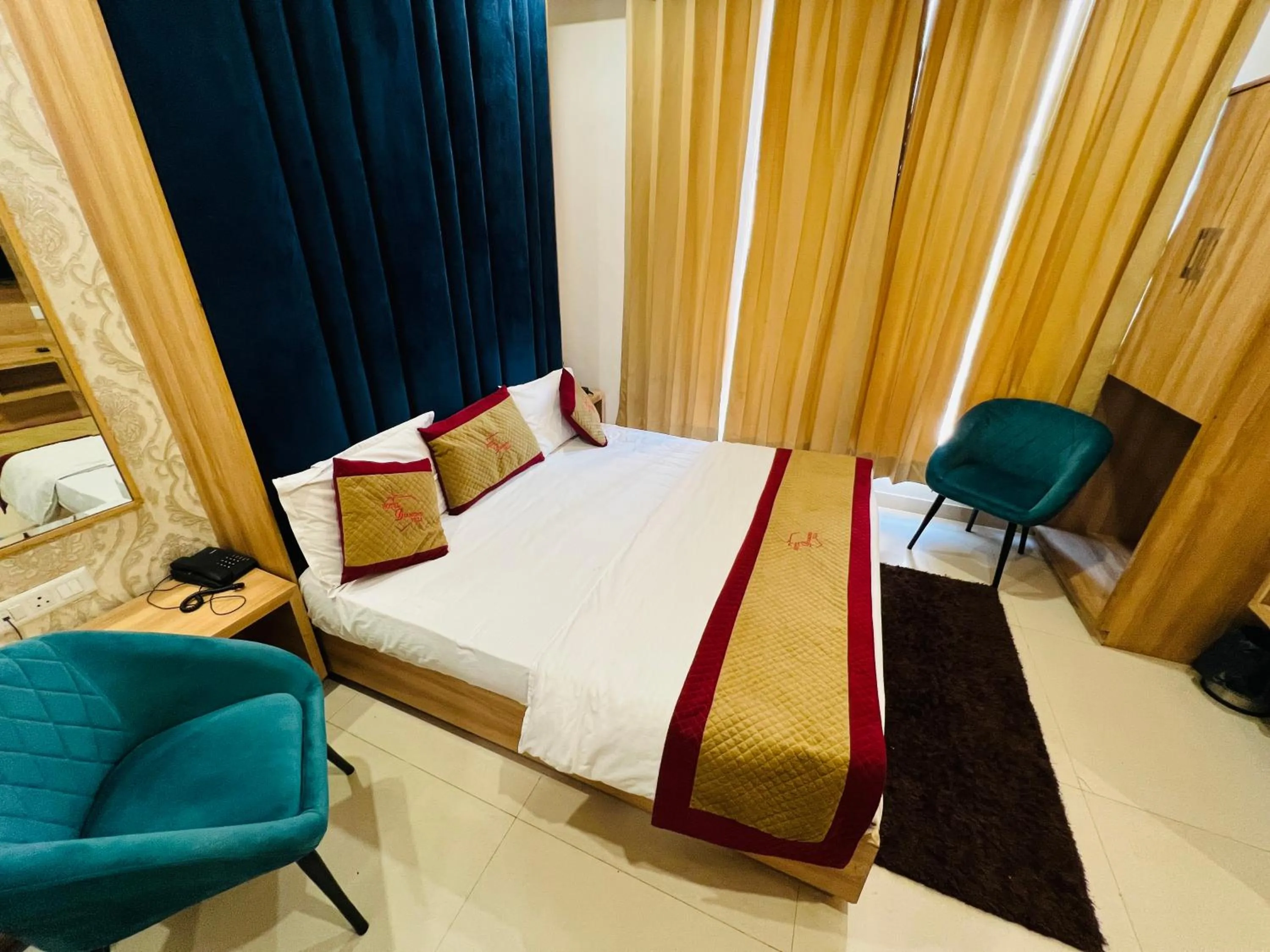 Photo of the whole room, Bed in Hotel Diamond Villa and Banquet