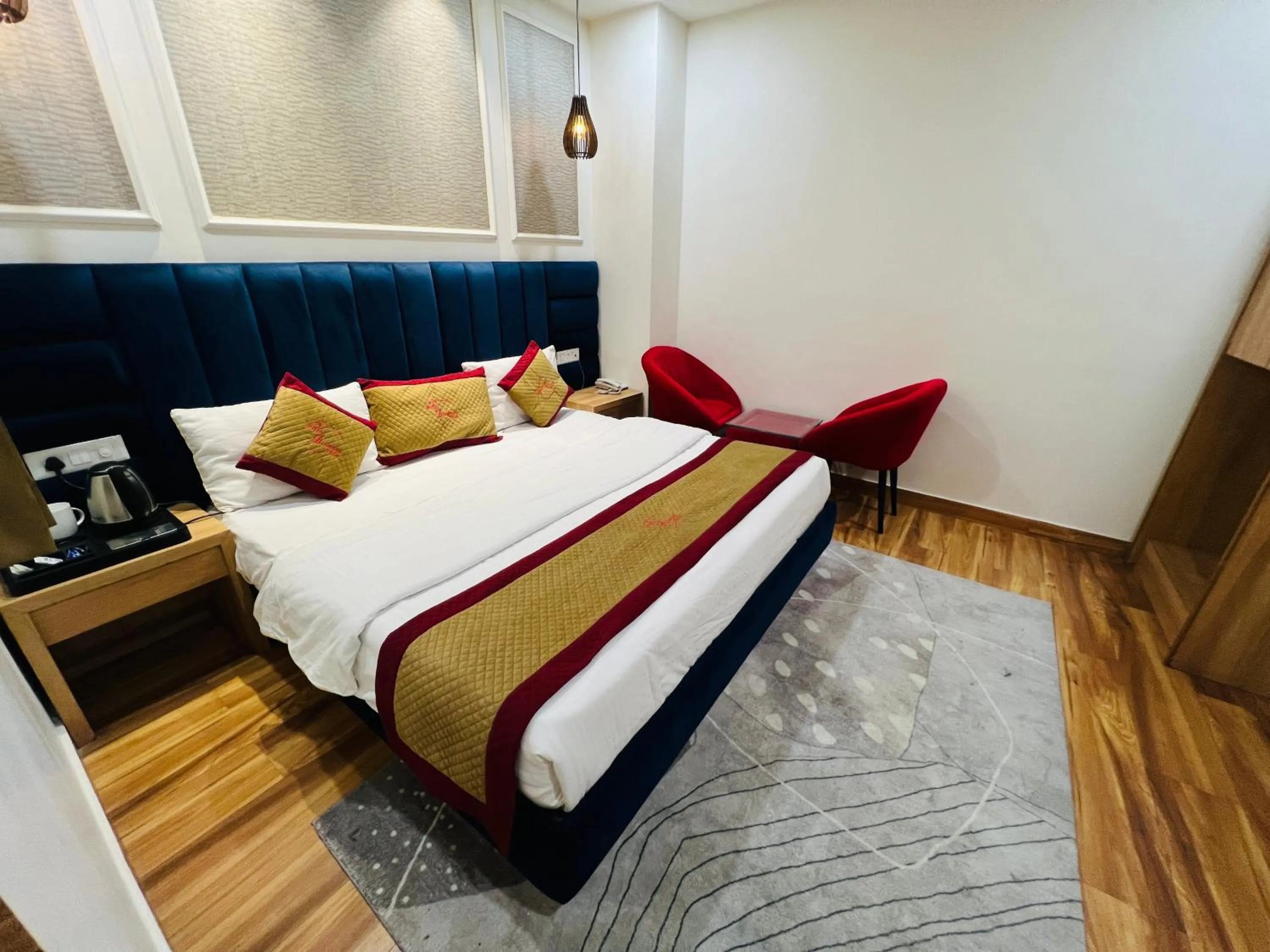 Photo of the whole room, Bed in Hotel Diamond Villa and Banquet