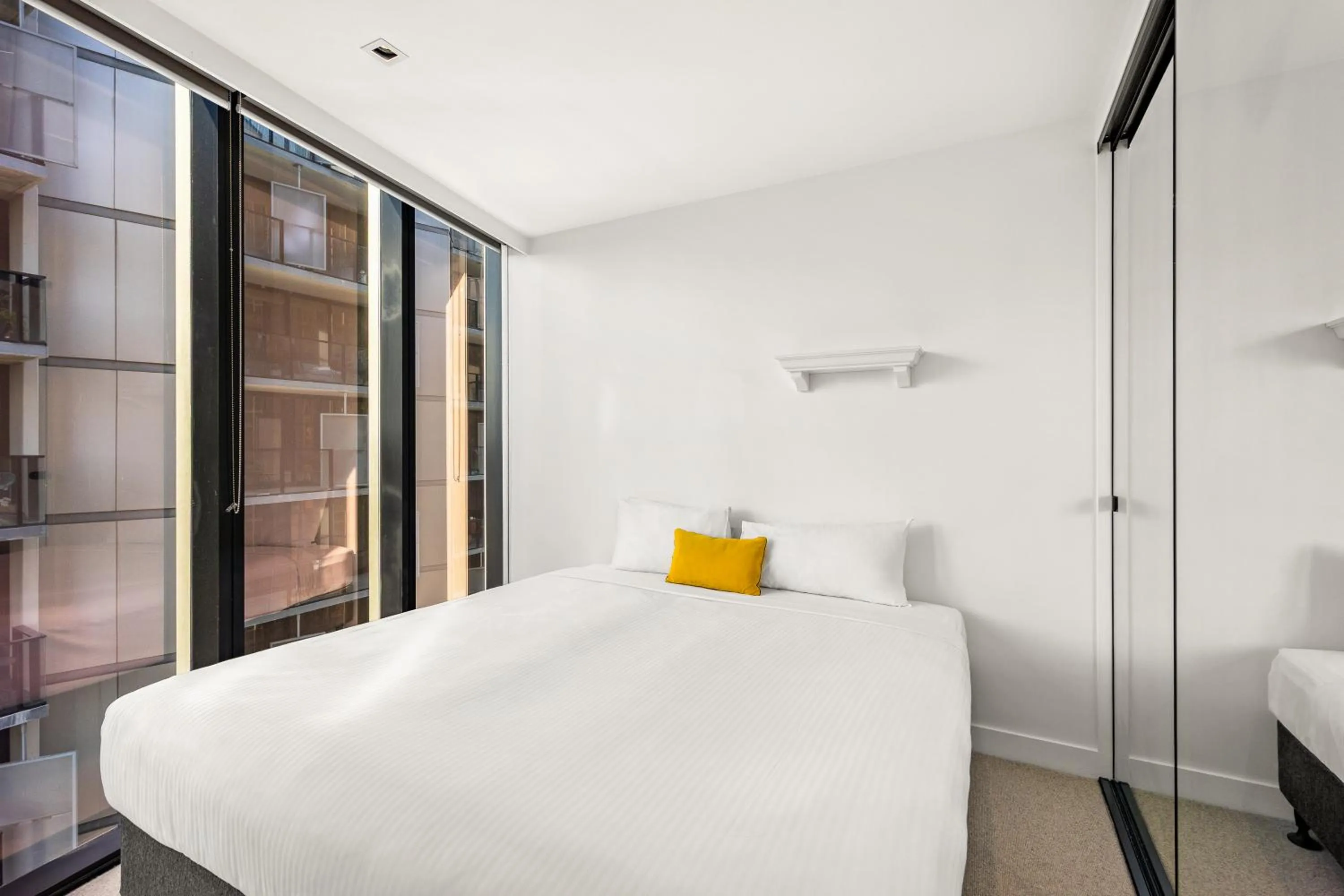 Bed in Peppers Docklands