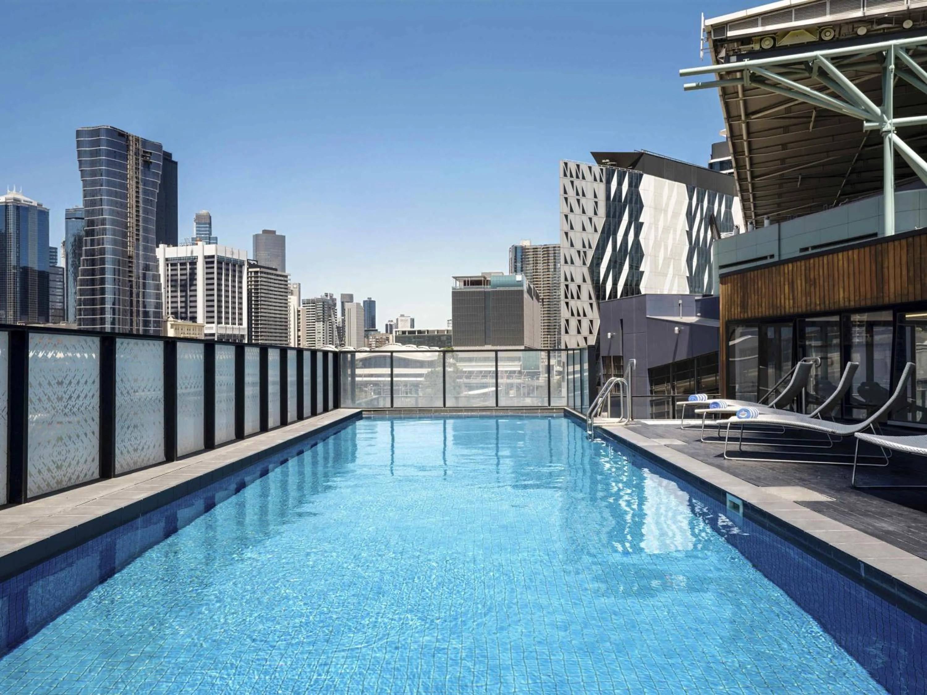 Pool view in Peppers Docklands