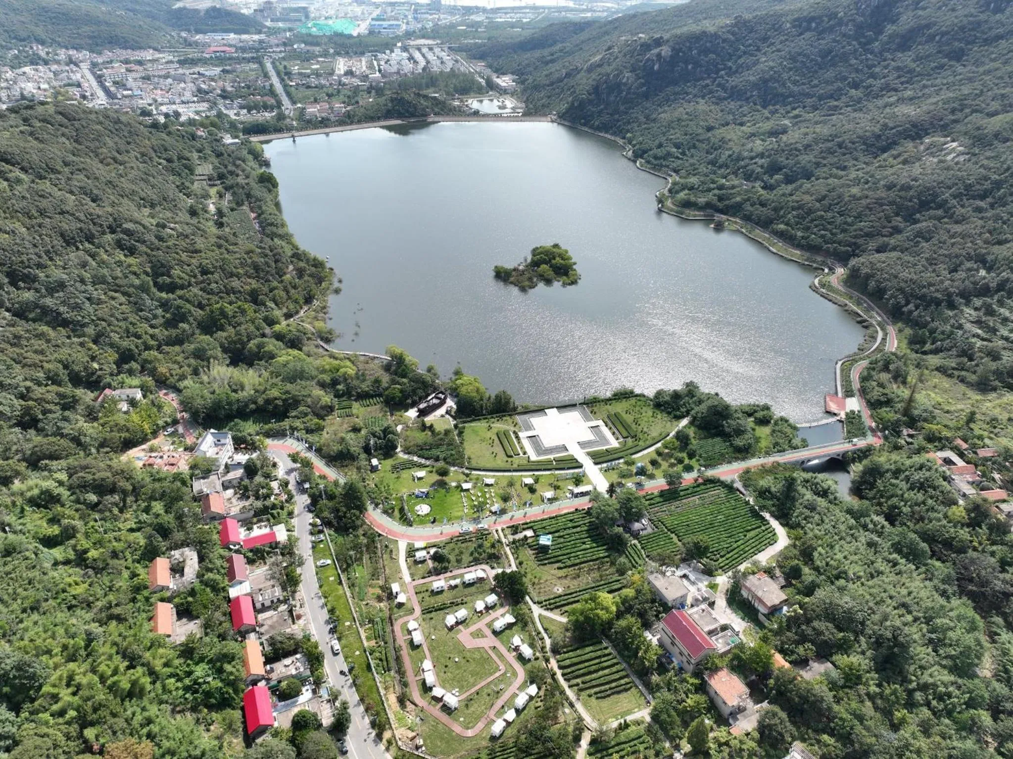 Area and facilities in voco Lianyungang Haizhou Bay by IHG