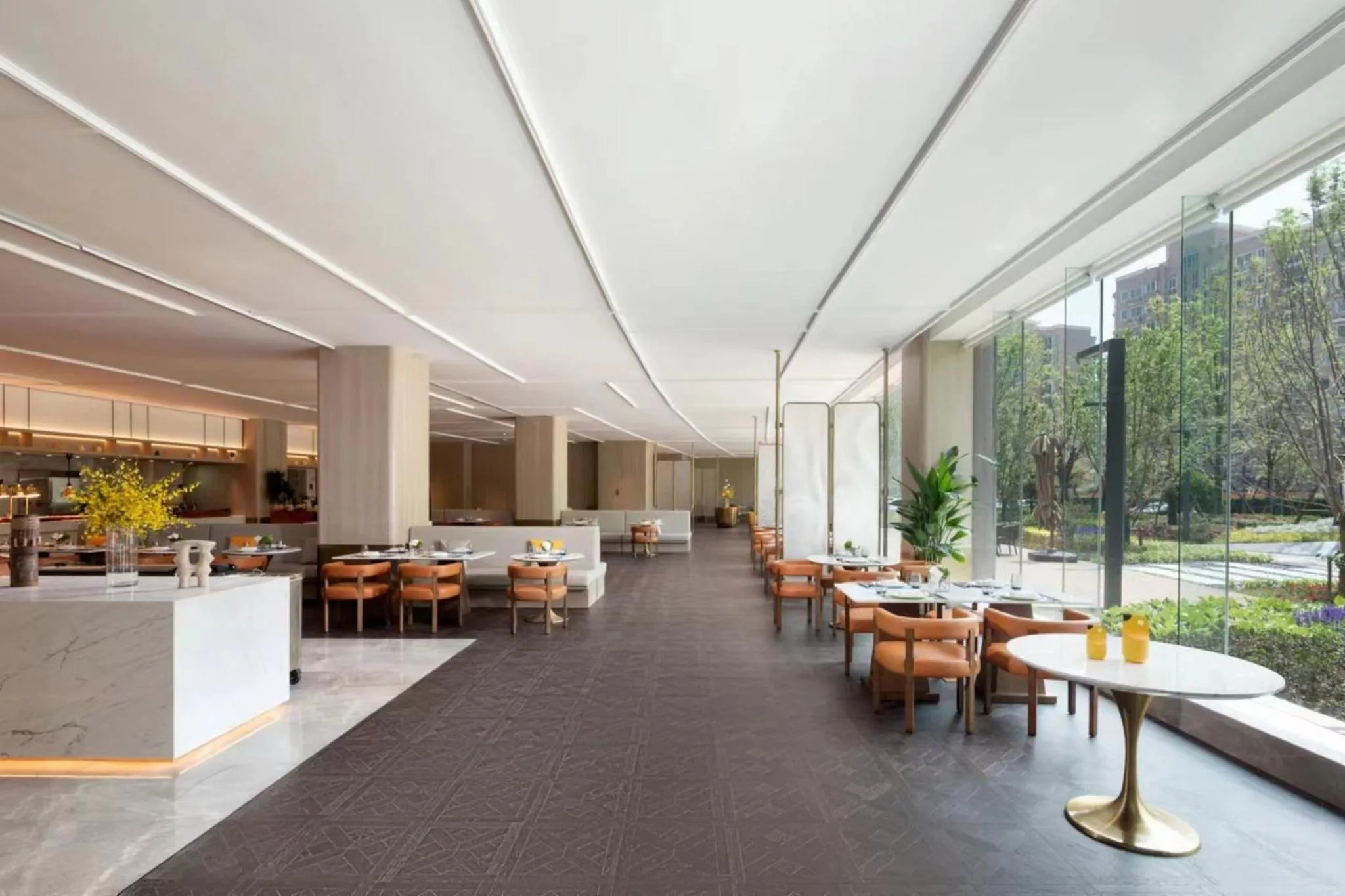 Restaurant/places to eat in voco Lianyungang Haizhou Bay by IHG