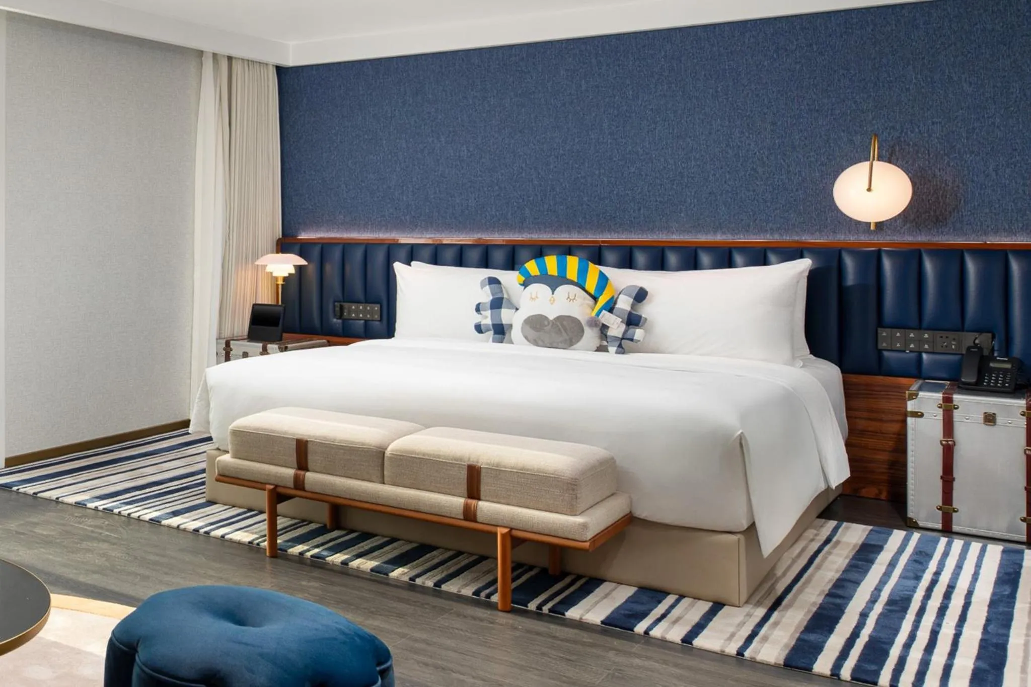 Photo of the whole room, Bed in voco Lianyungang Haizhou Bay by IHG