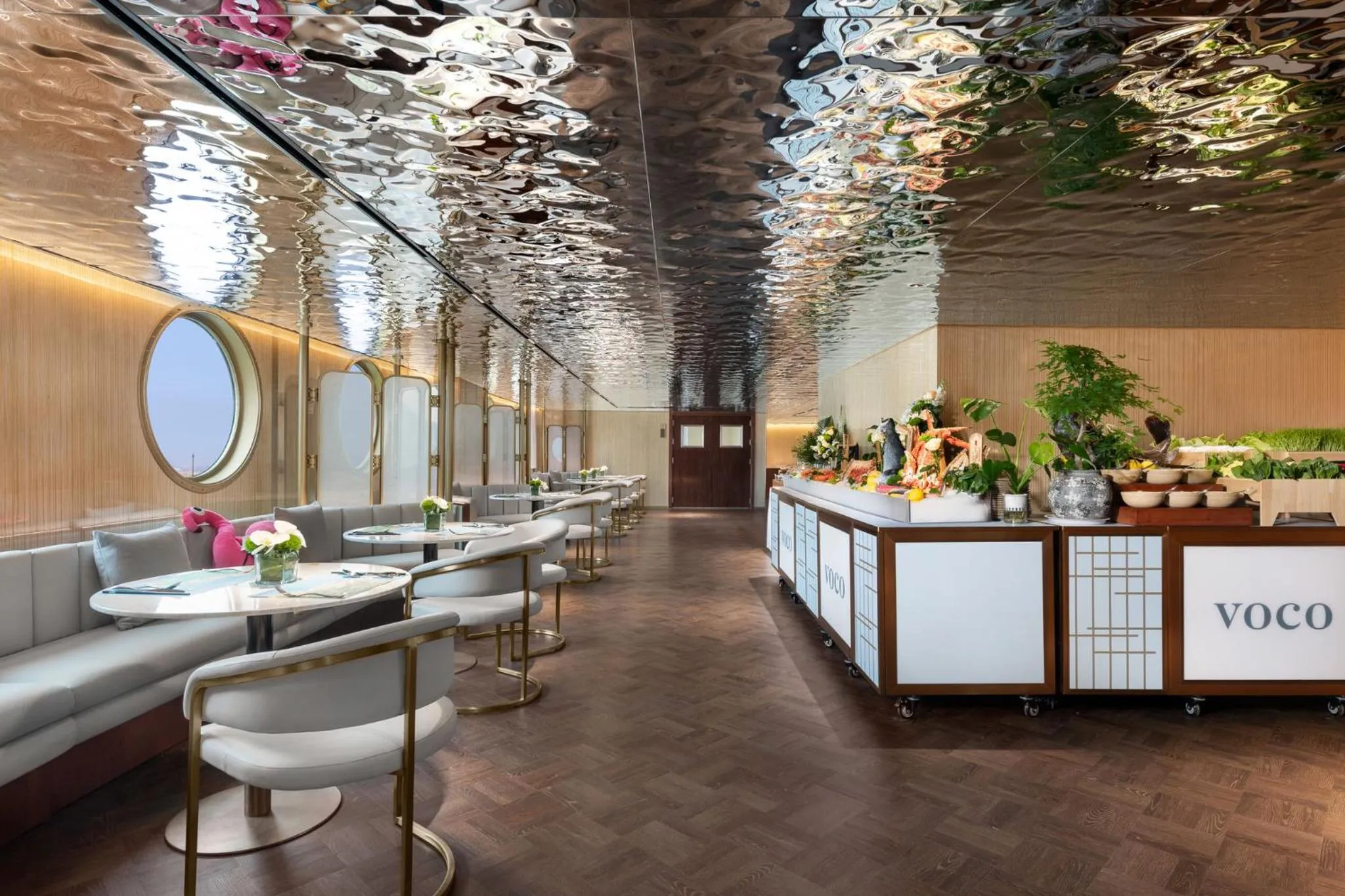 Restaurant/places to eat in voco Lianyungang Haizhou Bay by IHG