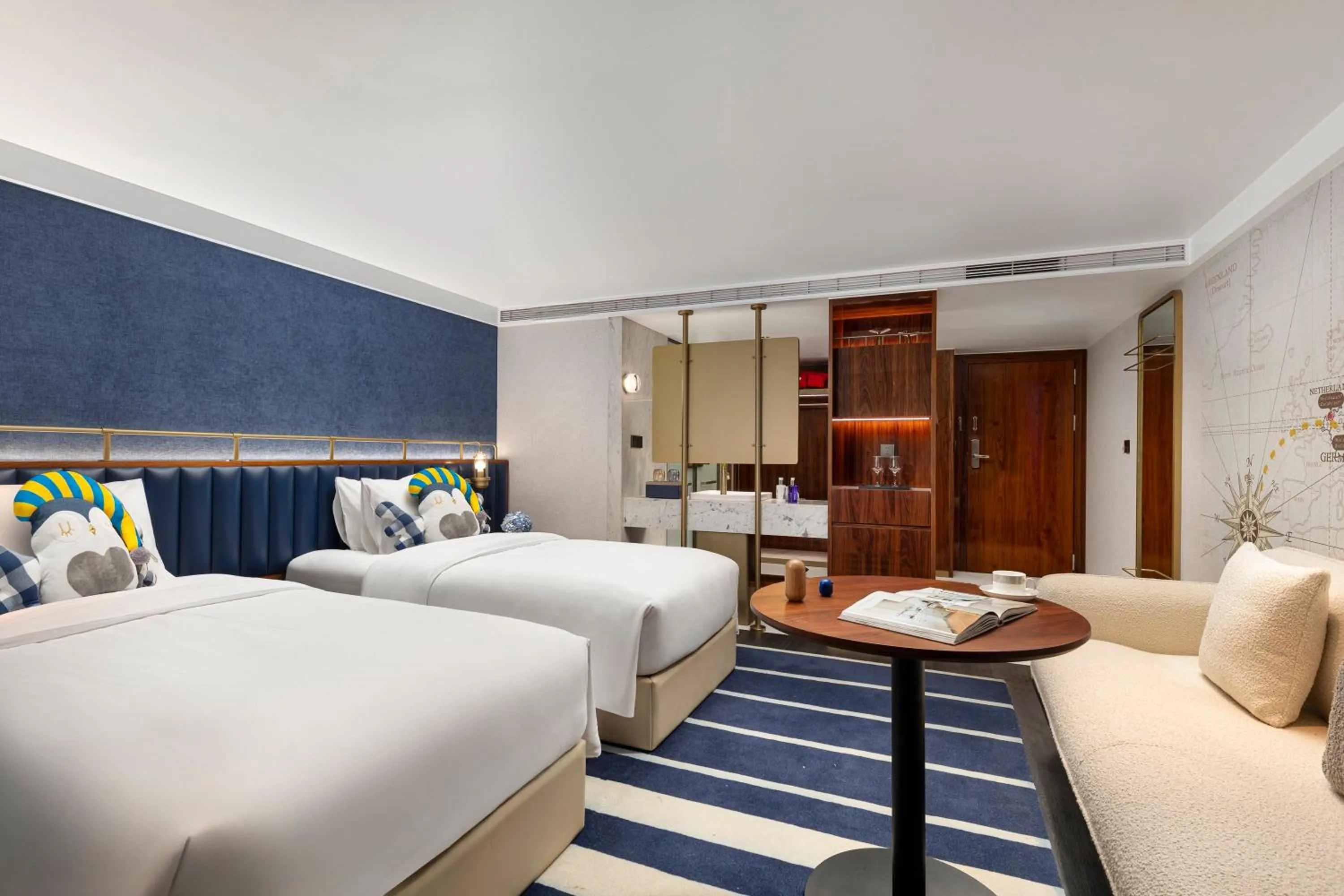 Photo of the whole room, Bed in voco Lianyungang Haizhou Bay by IHG