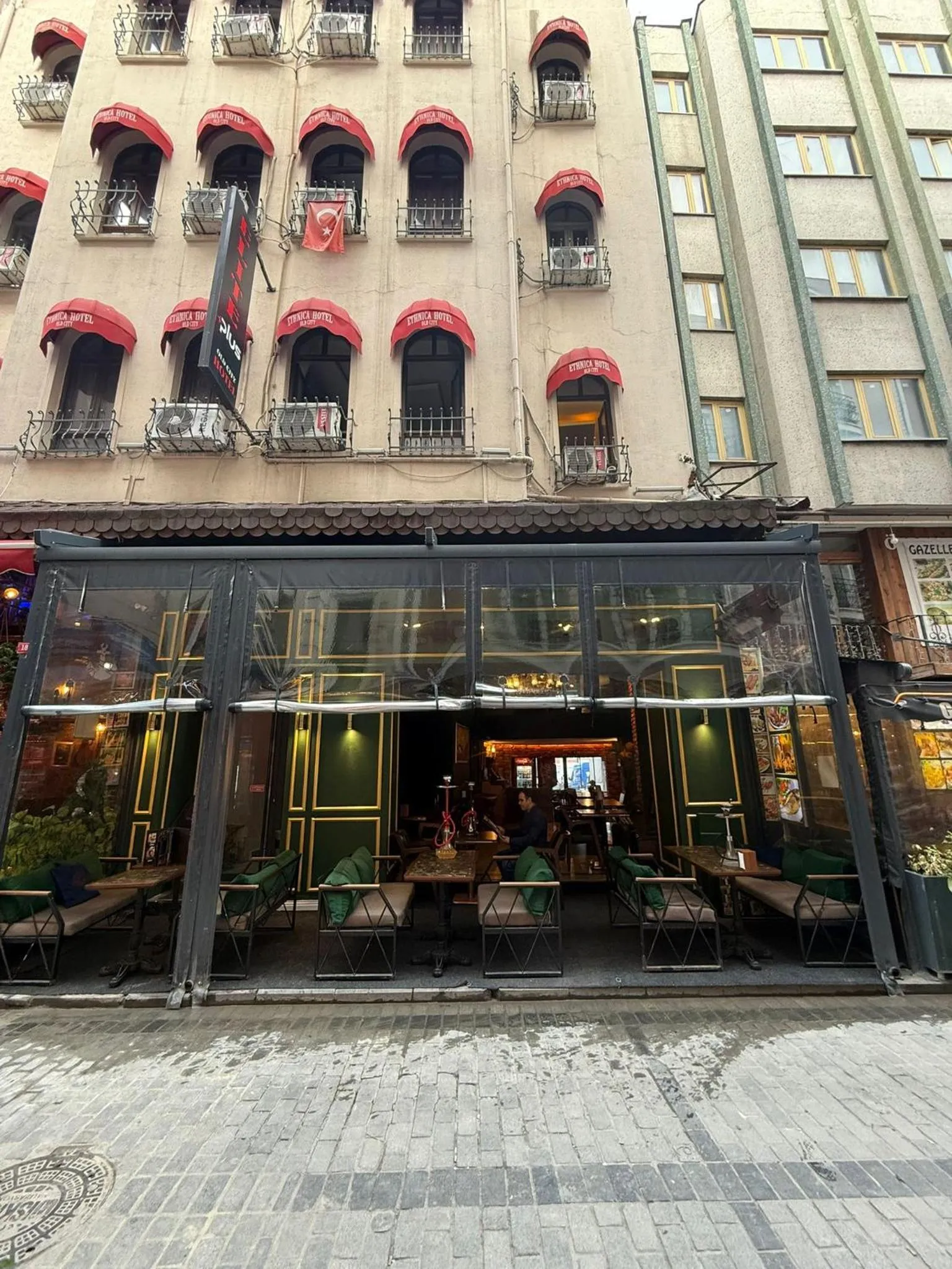 Ethnica Hotel Old City