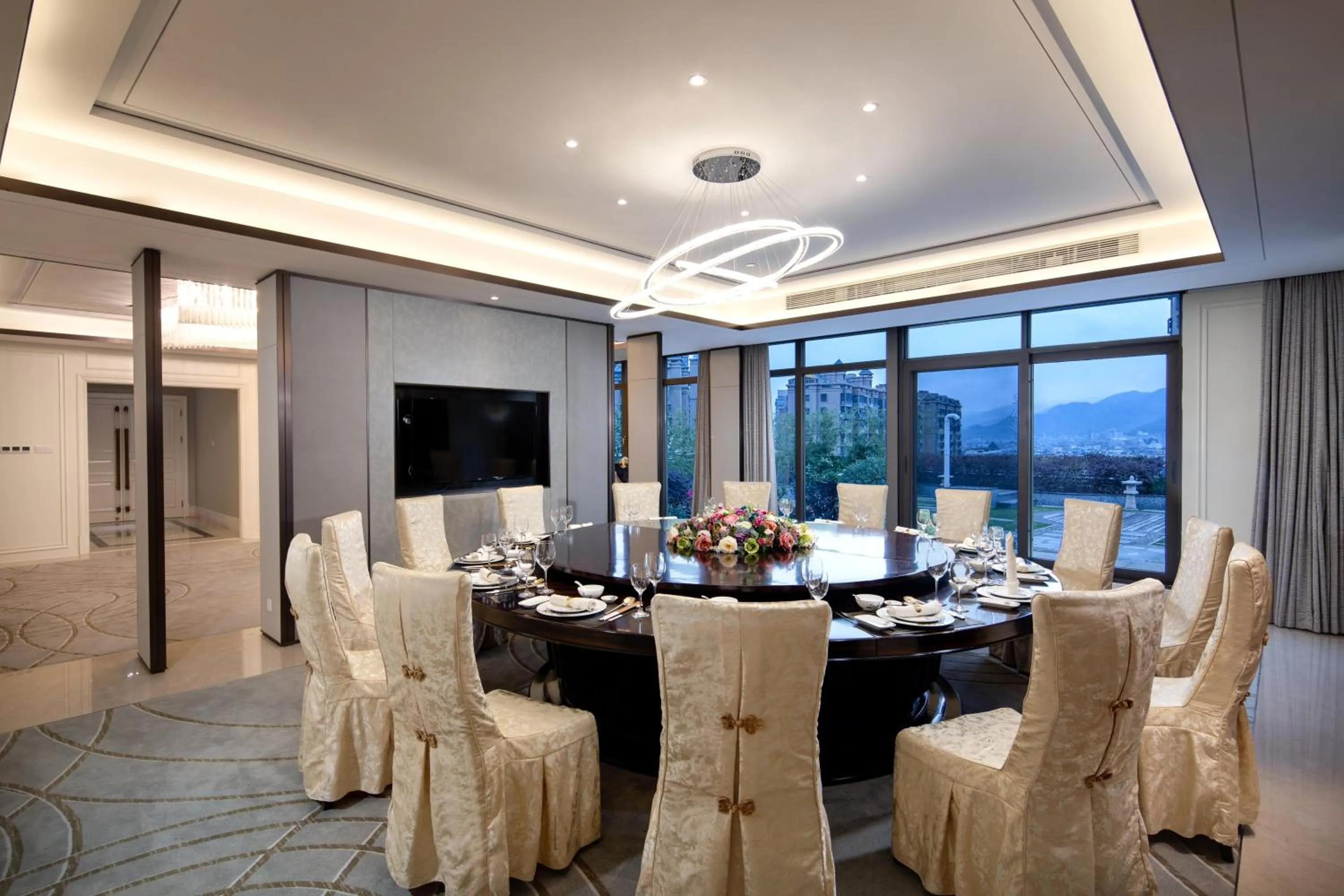 Meeting/conference room in Holiday Inn Ningde Dijing by IHG