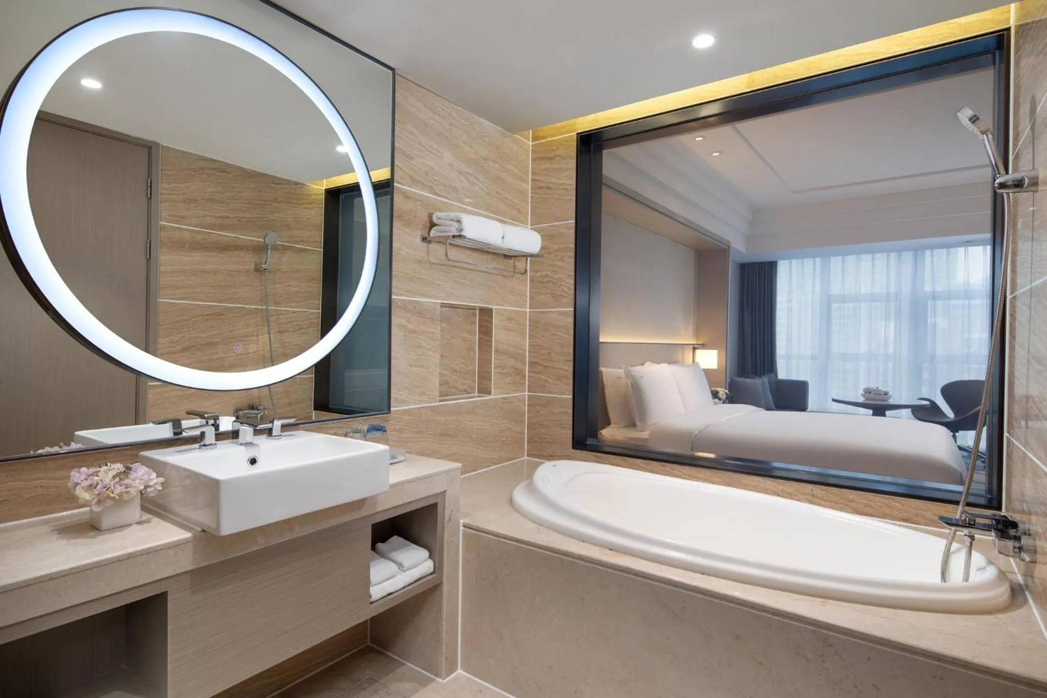 Bathroom, Bed in Holiday Inn Ningde Dijing by IHG
