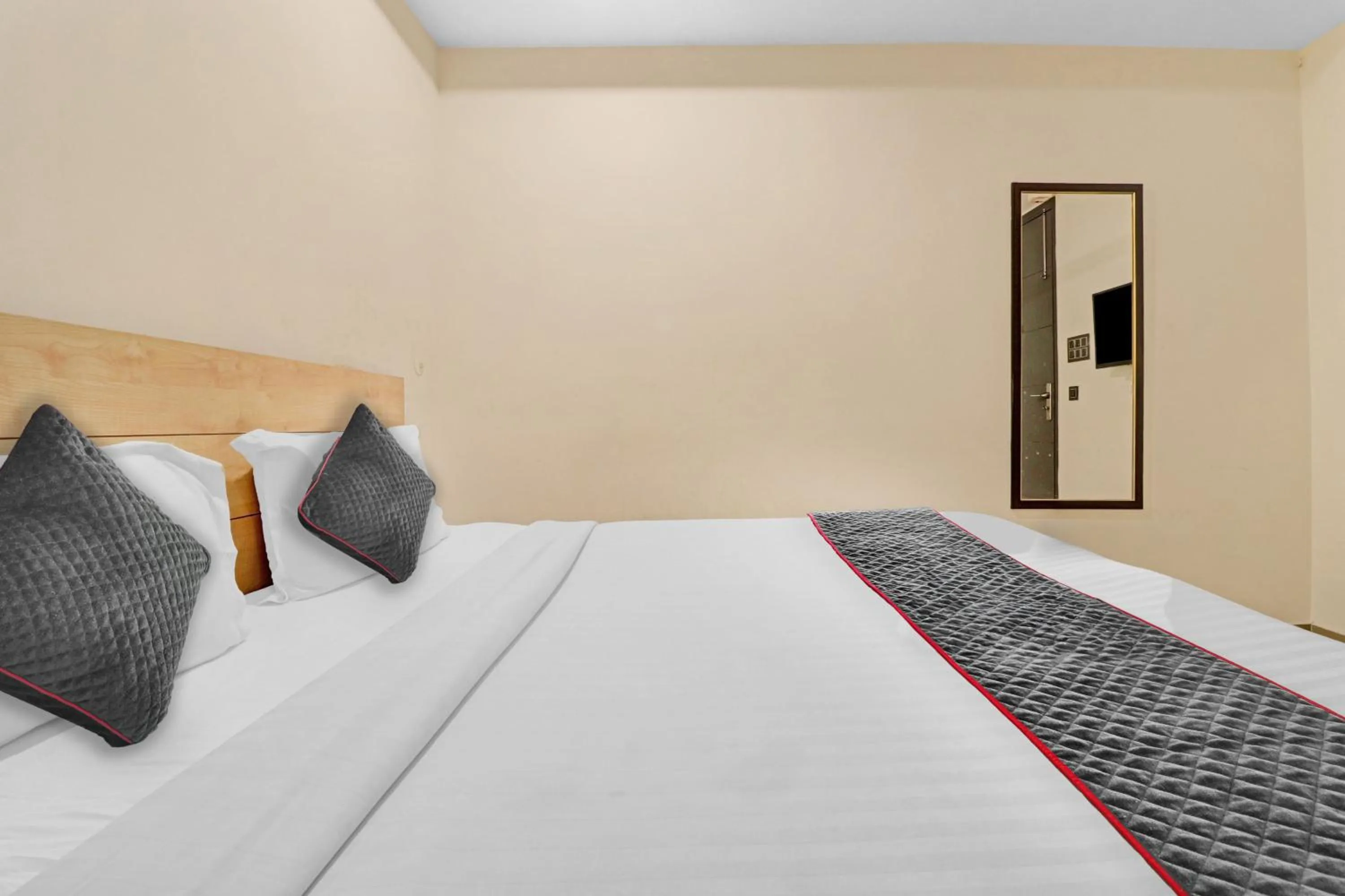 Super Townhouse Rama Hotel