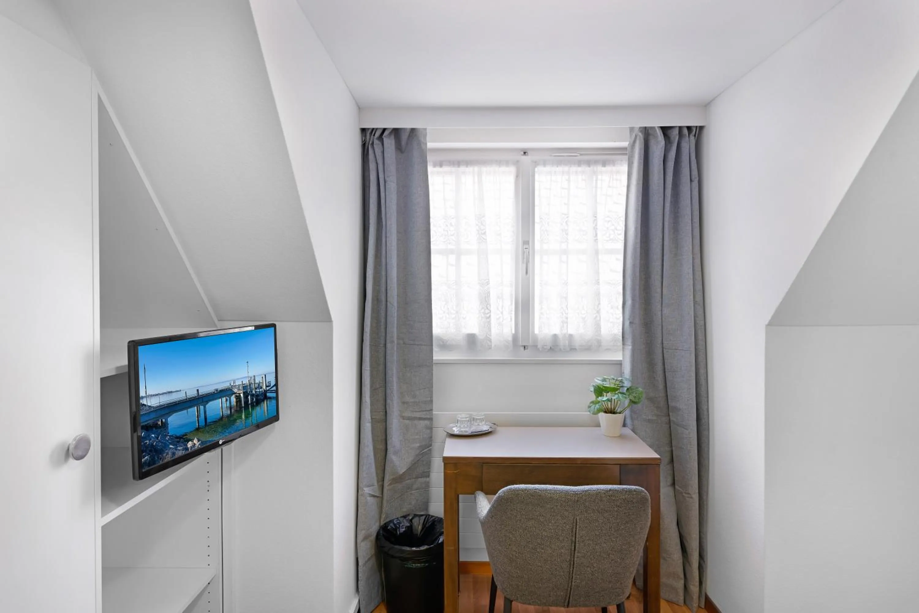 TV and multimedia in Hotel Schiff
