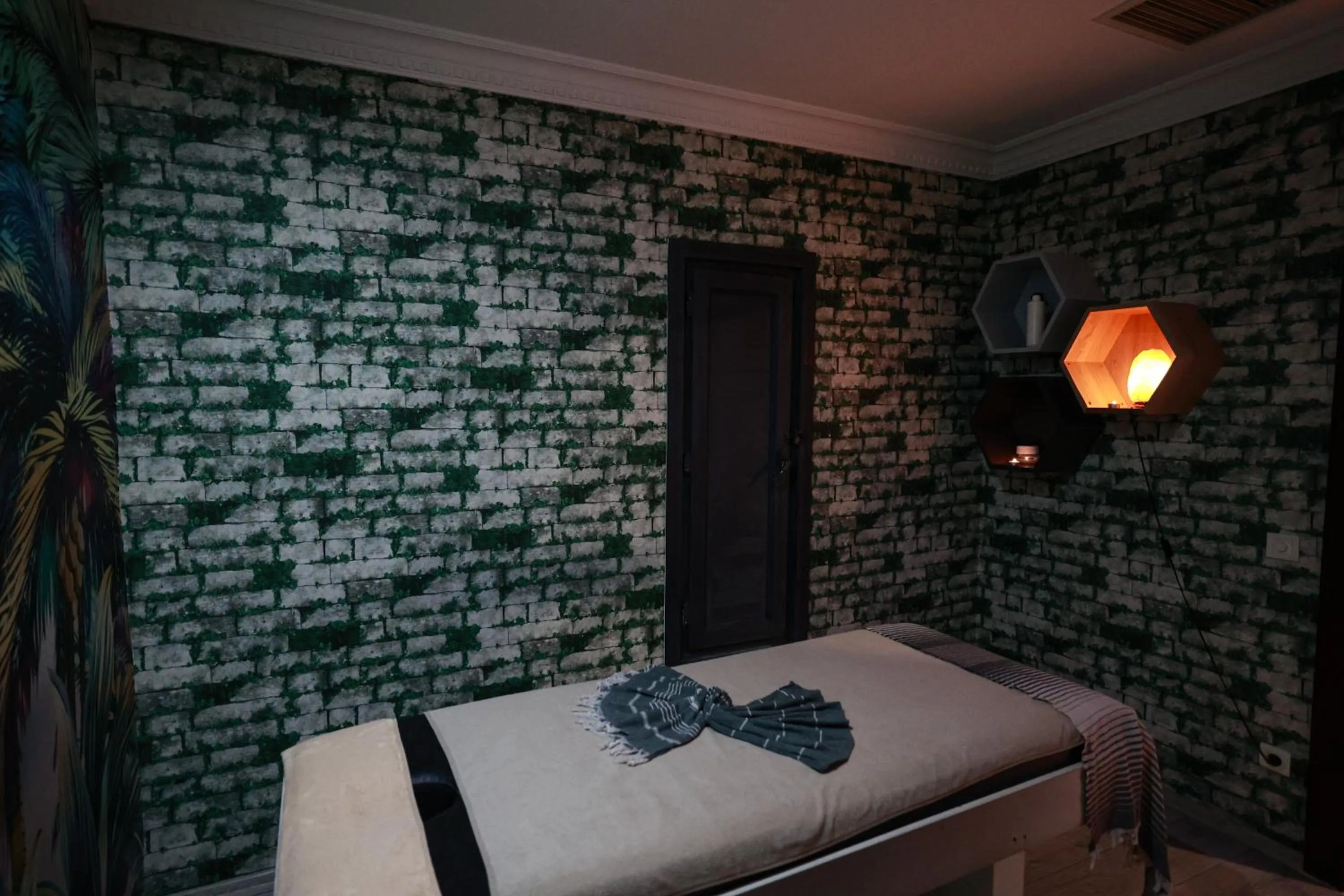 Spa and wellness centre/facilities, Bed in Nova Plaza Orion Hotel