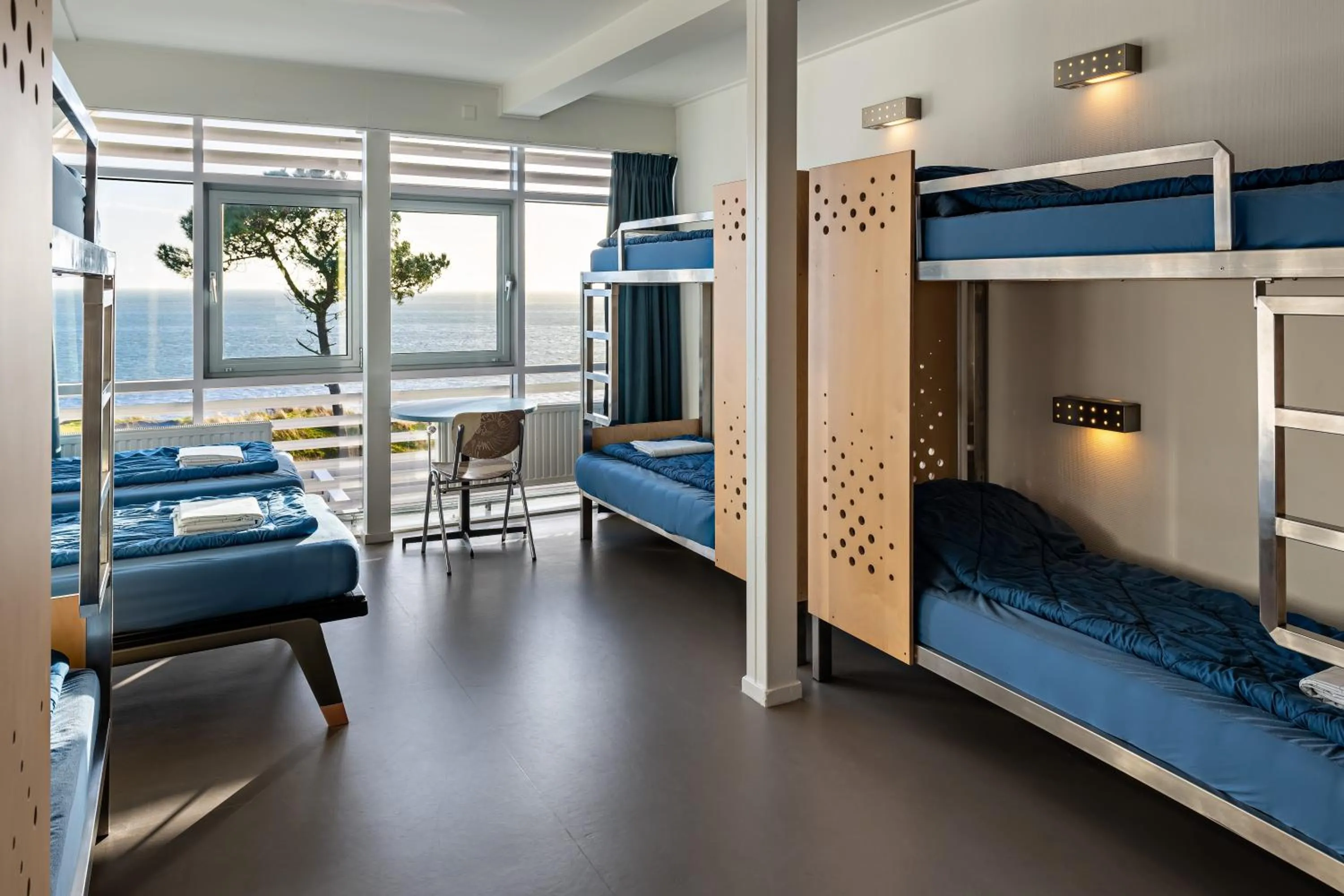 Bedroom, Bed in Stayokay Hostel Terschelling