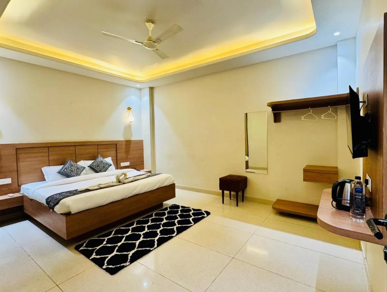 Bed in hotel neelkamal