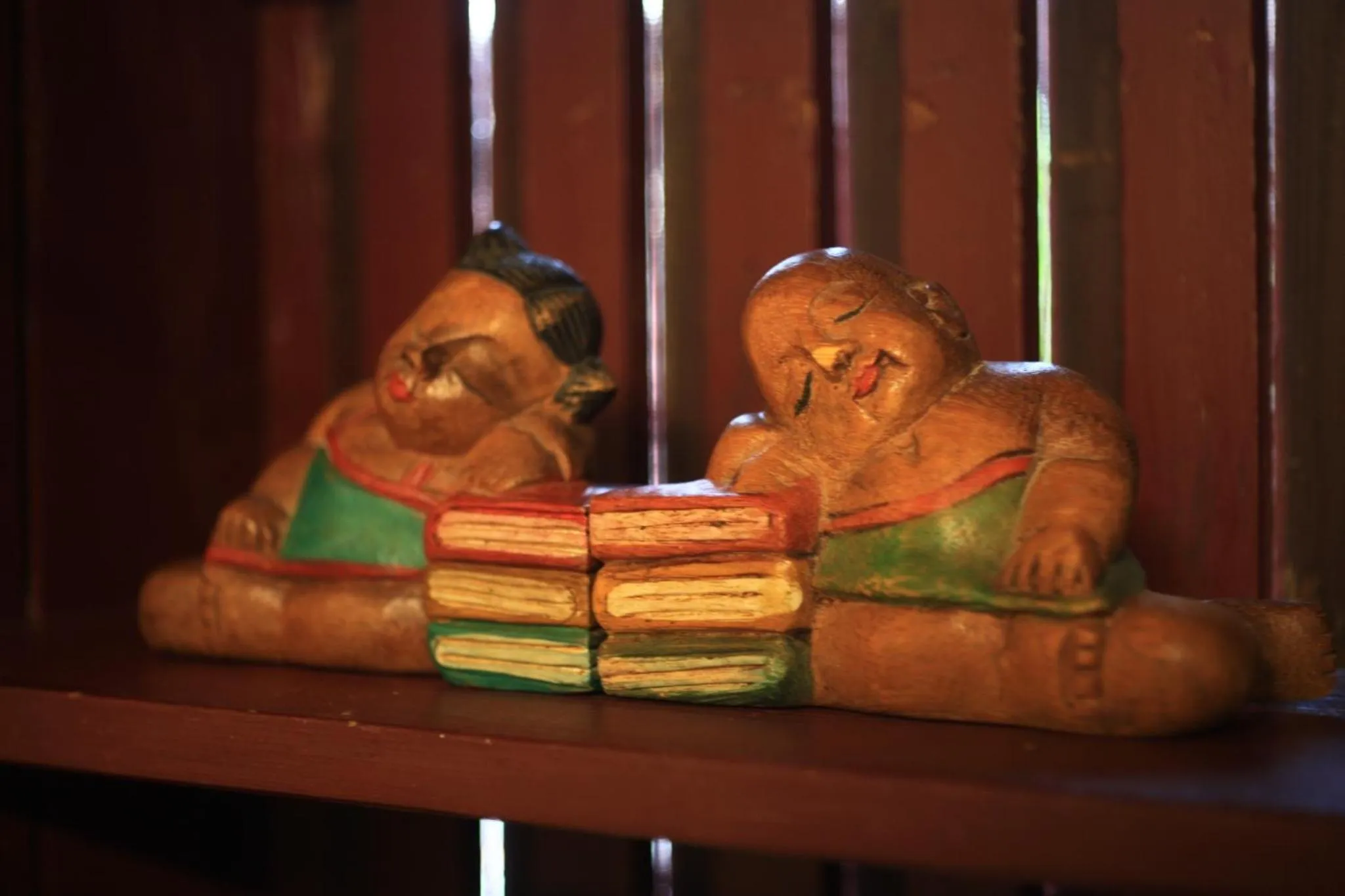 Decorative detail in Pearl B&B