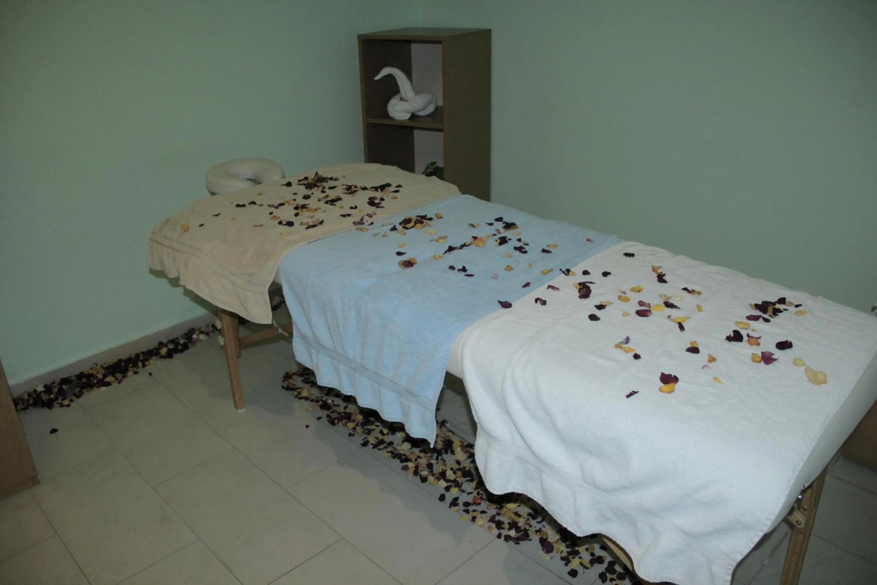 Massage in Momona Hotel