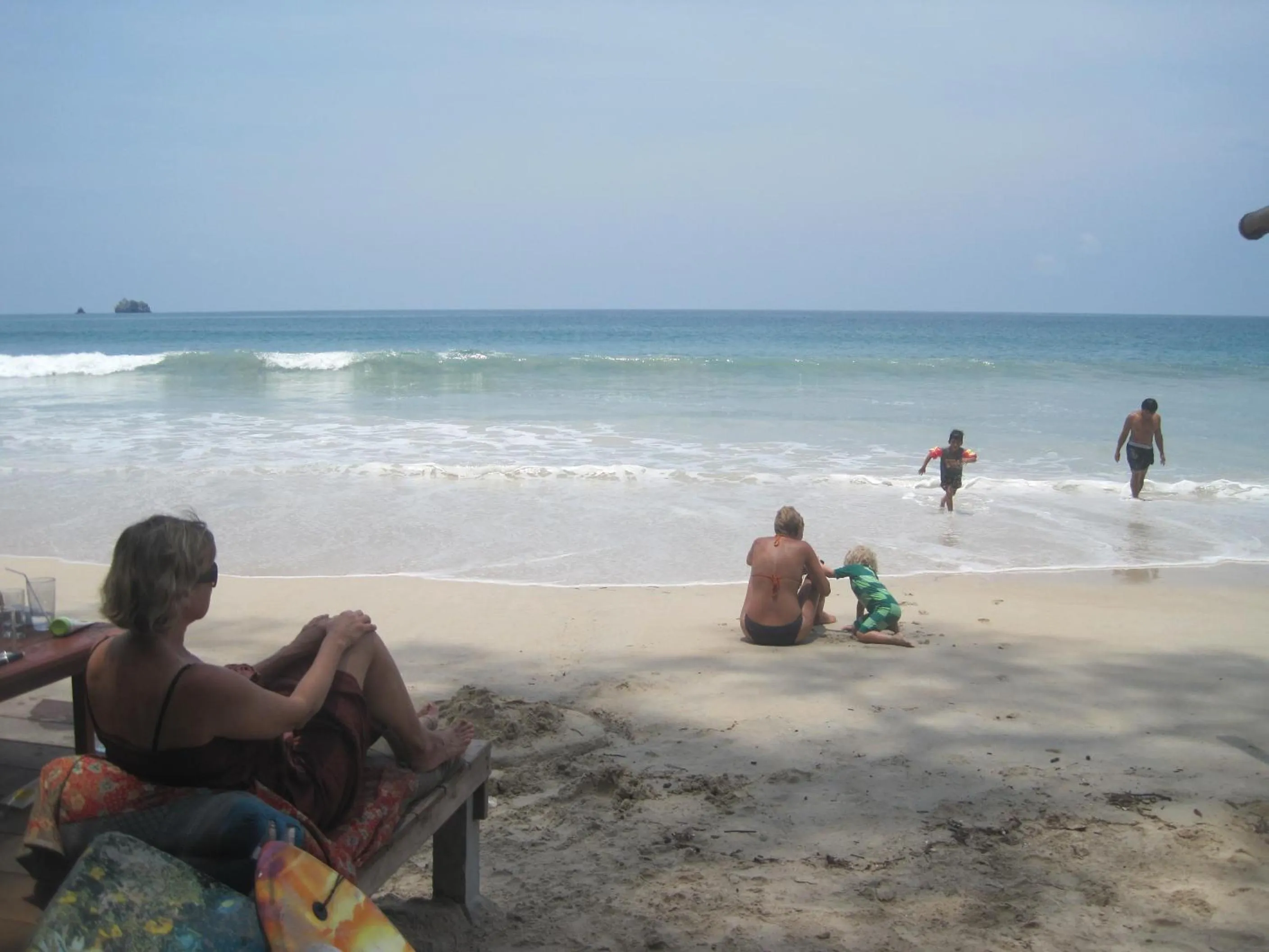 JJ Beach Resort & JJ Seafood