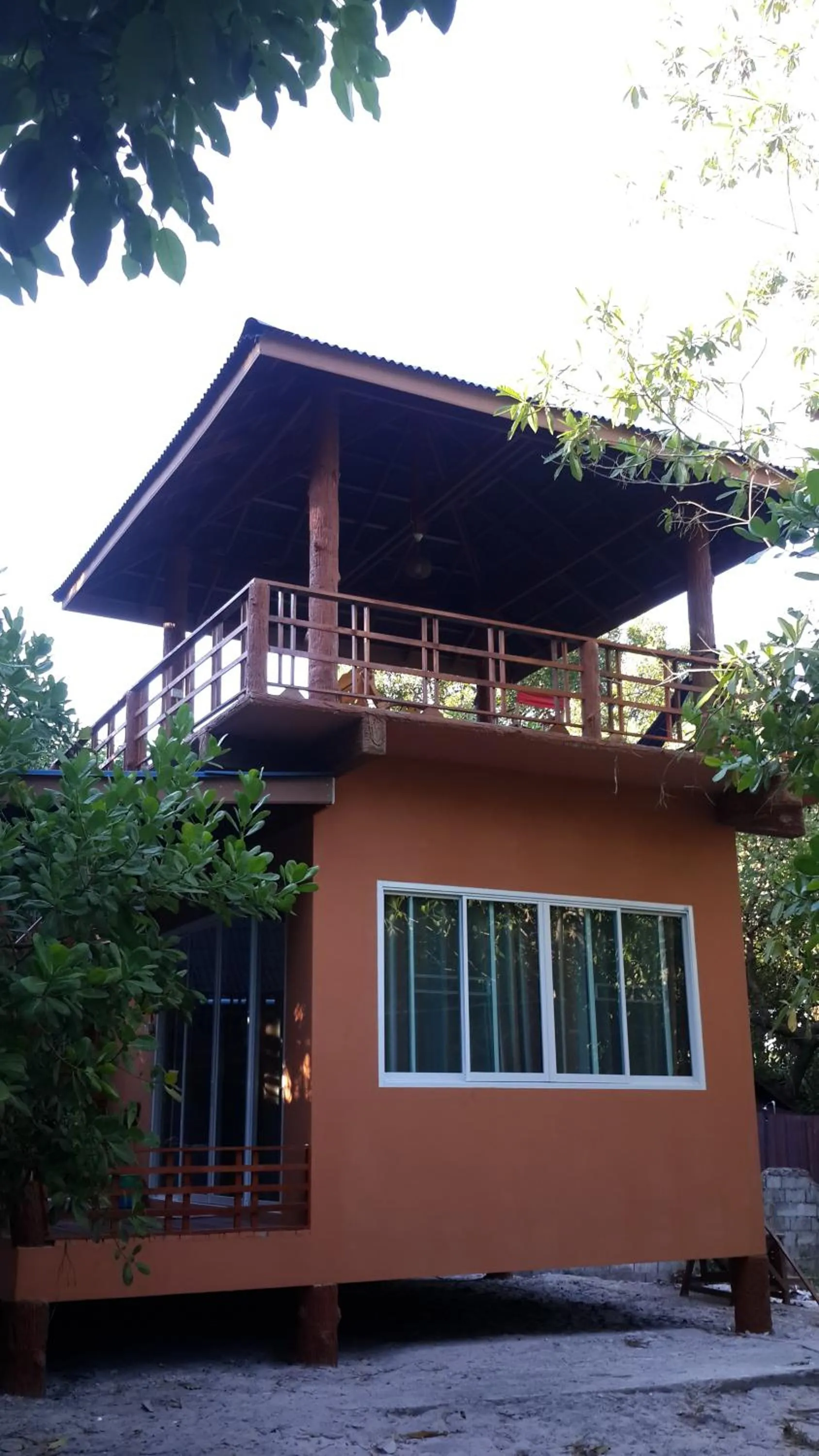 JJ Beach Resort & JJ Seafood