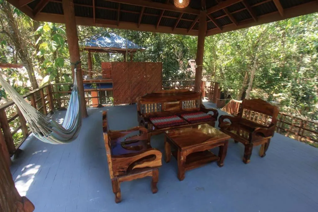 JJ Beach Resort & JJ Seafood