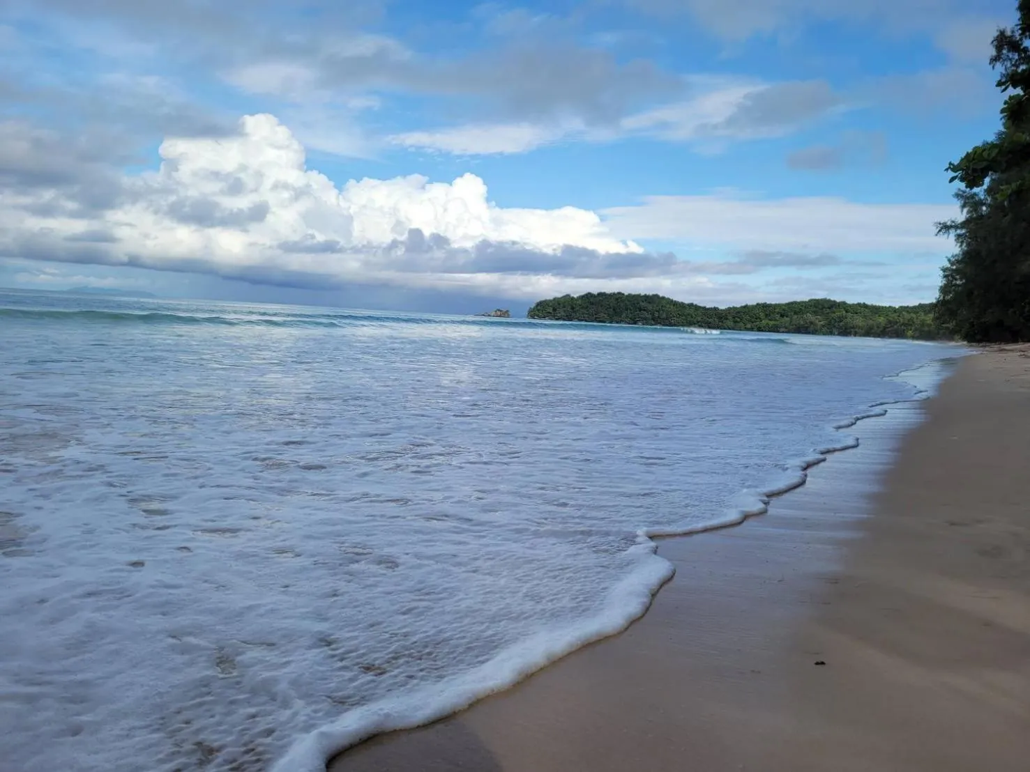 JJ Beach Resort & JJ Seafood