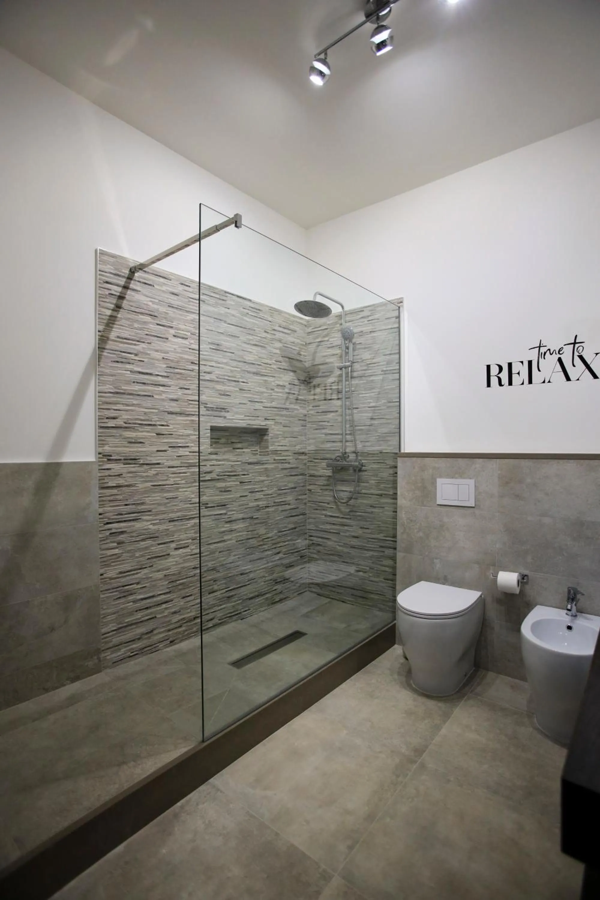 Shower in Il Baiocco affittacamere piscina & SPA