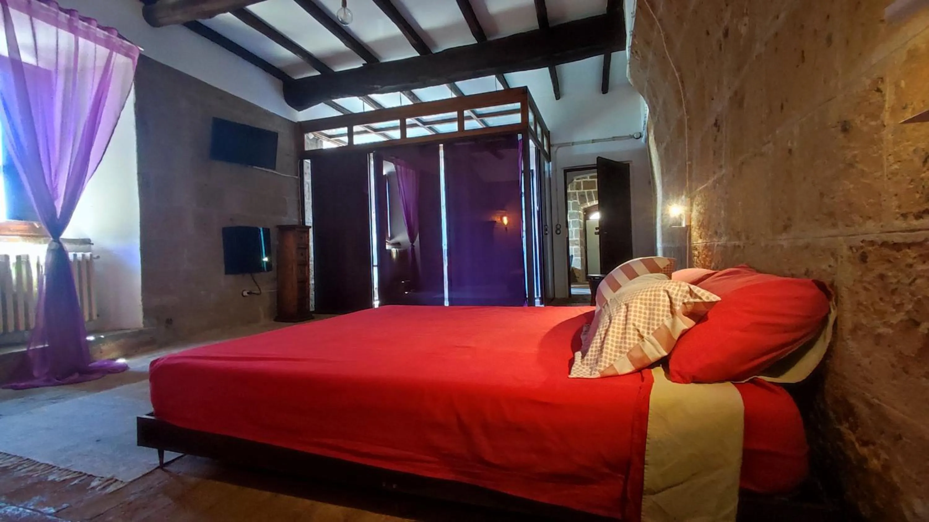 Bed in Libera Mente Civita