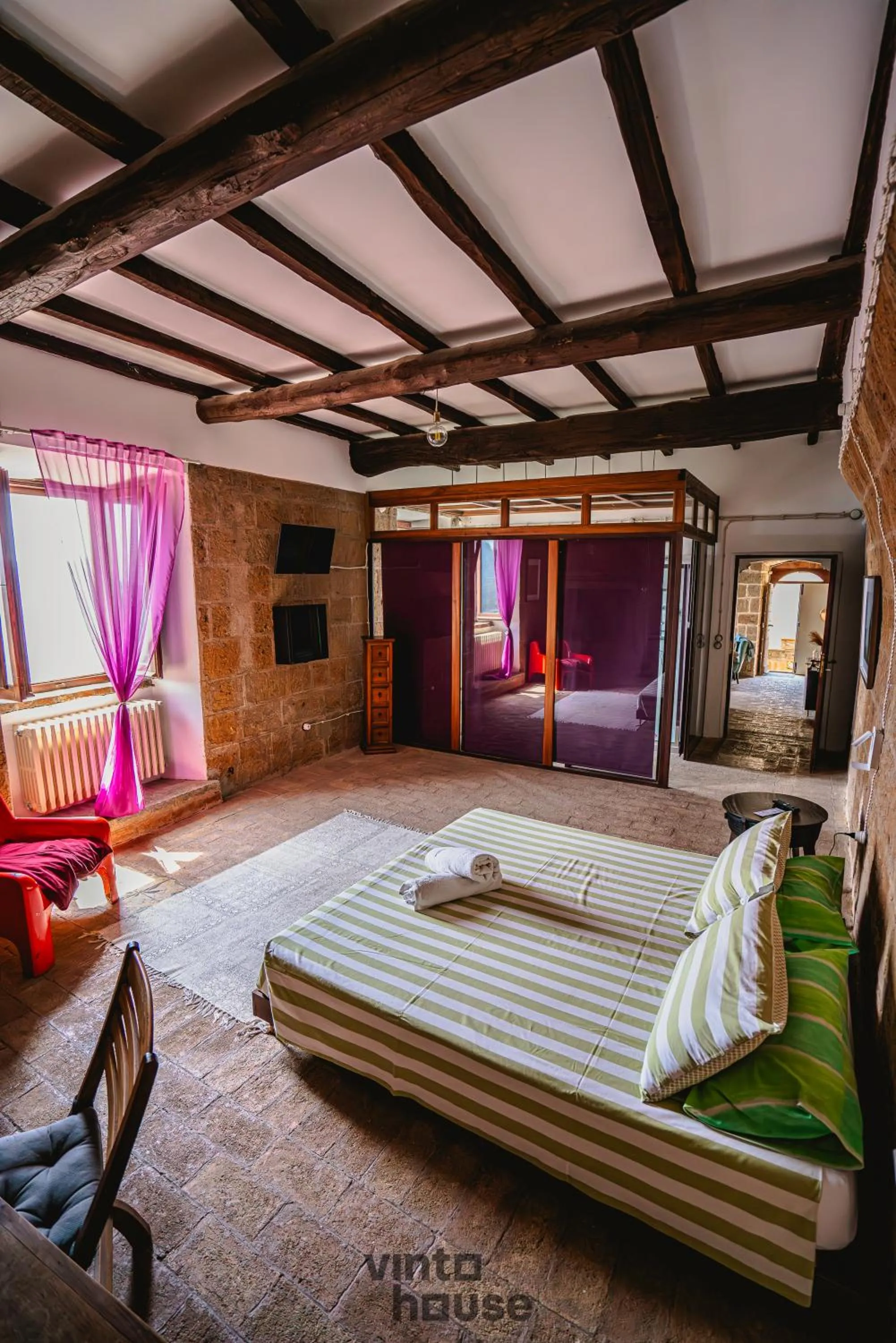Bedroom, Bed in Libera Mente Civita