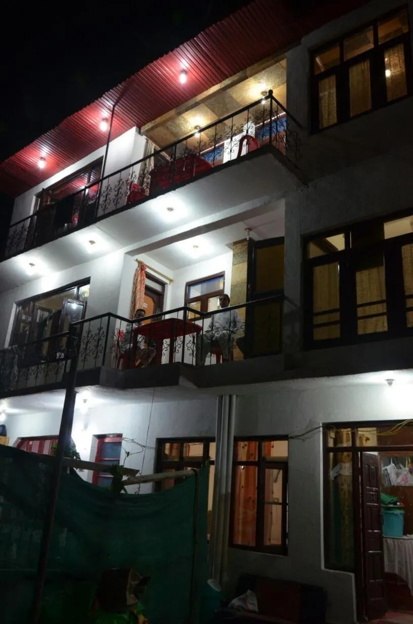 Howrah Guest House