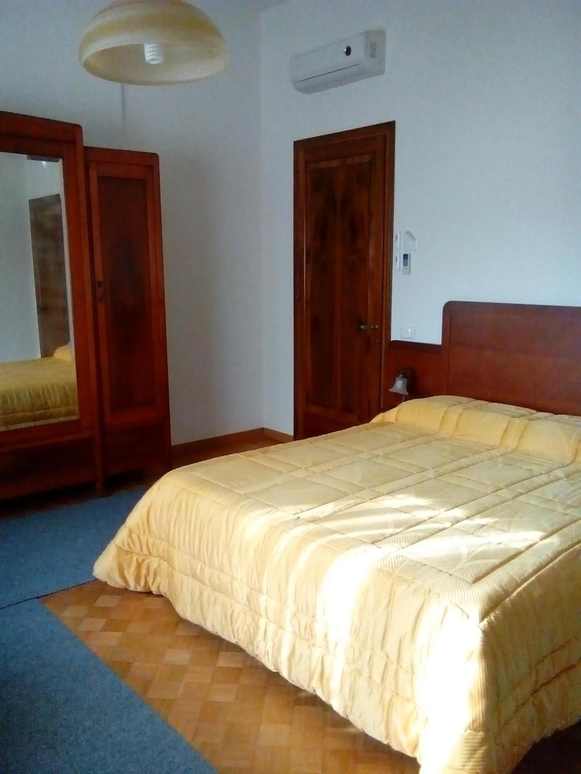 Photo of the whole room in Villa Osmanthus