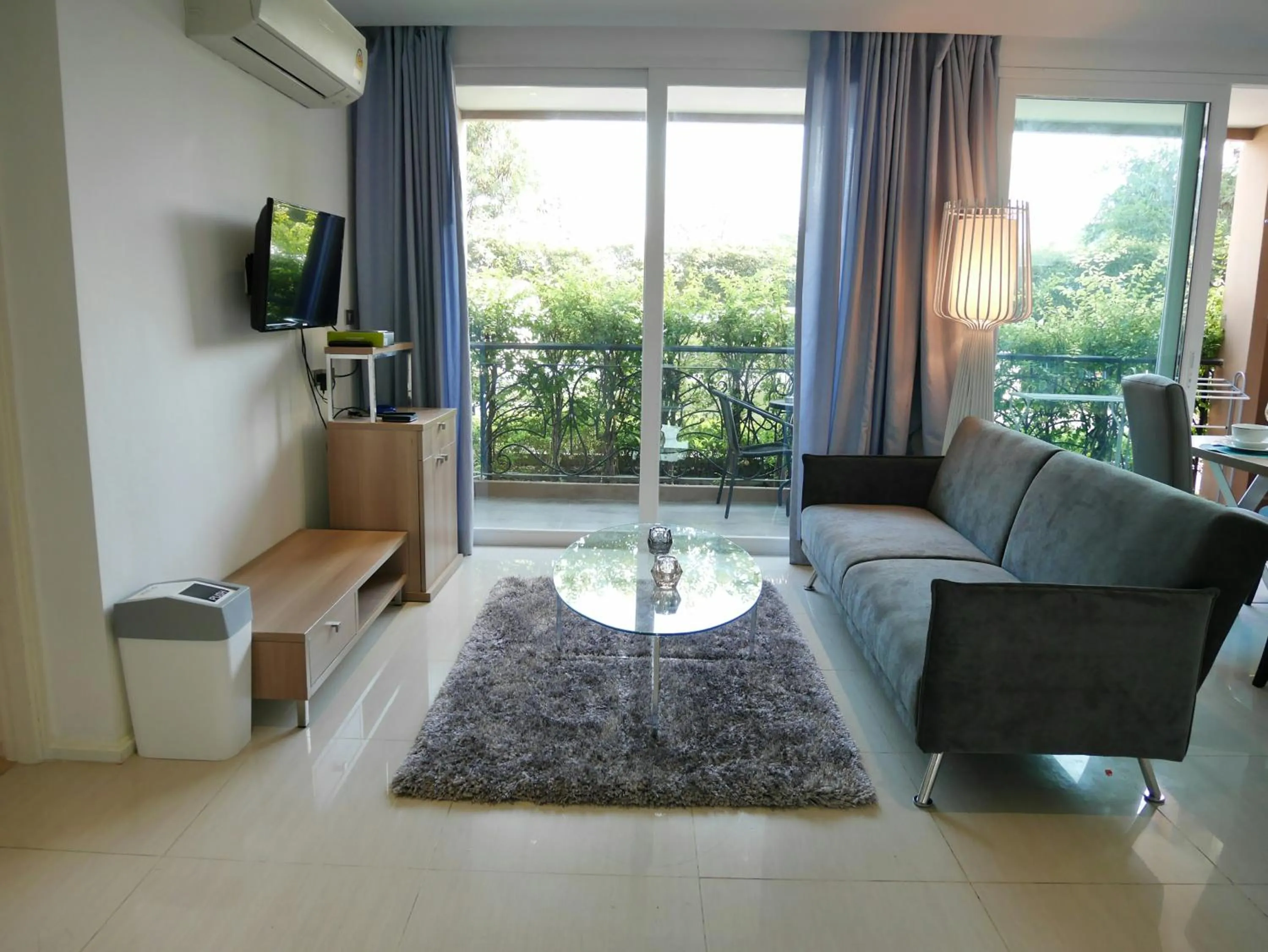 Atlantis Condo & Water Park Pattaya By the Sea