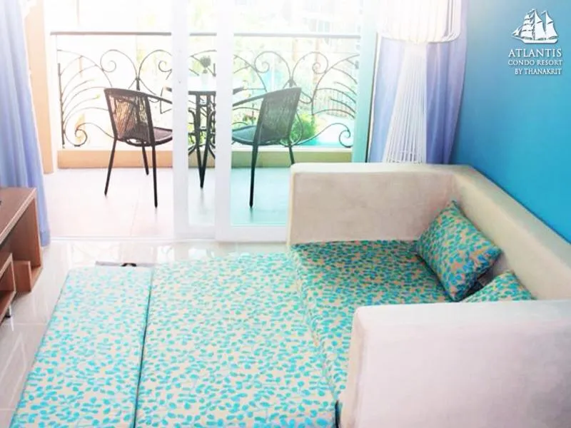 Text overlay, Bed in Atlantis Condo & Water Park Pattaya By the Sea