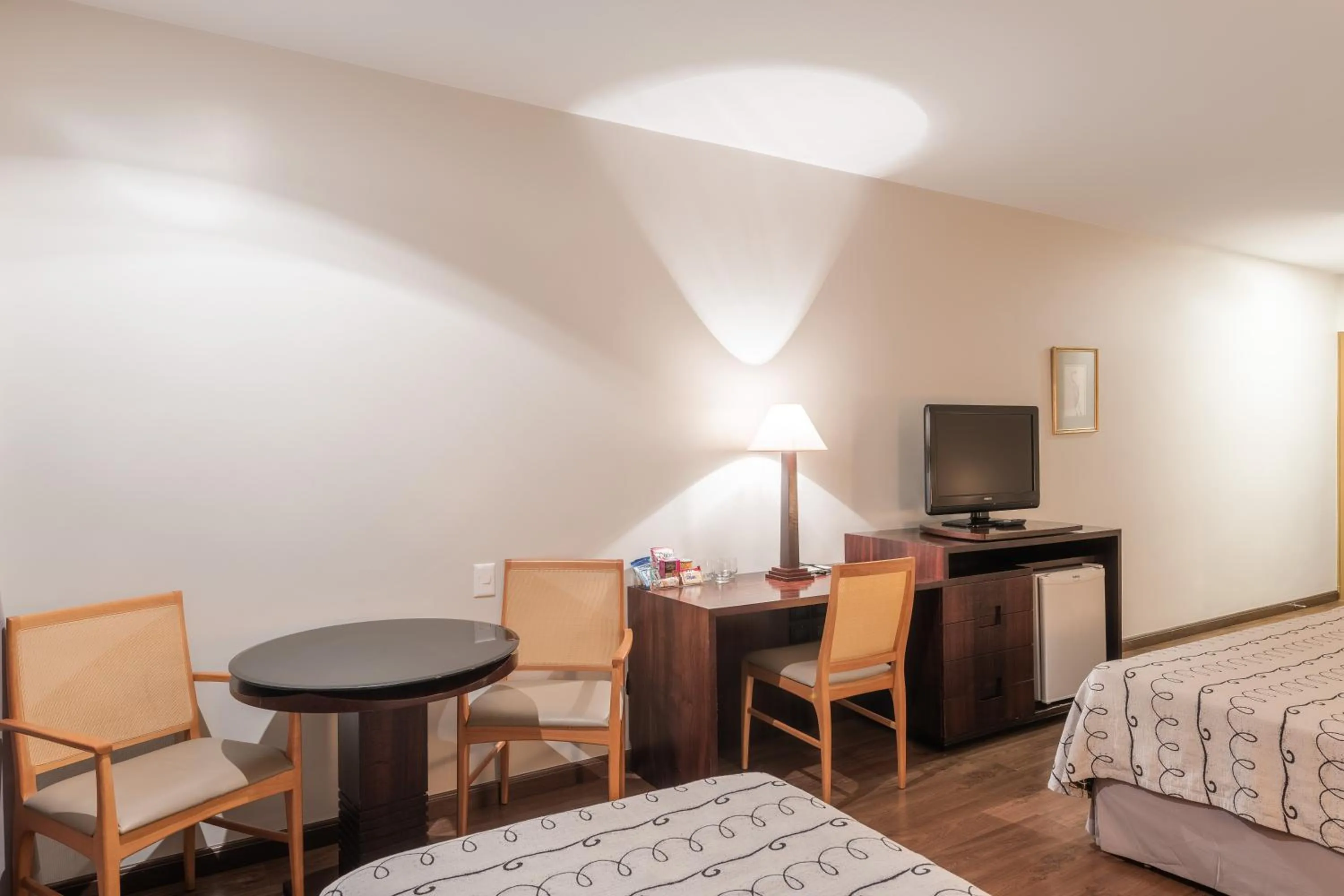 Bedroom, Bed in DELPLAZA Excelsior São Paulo - By Monreale