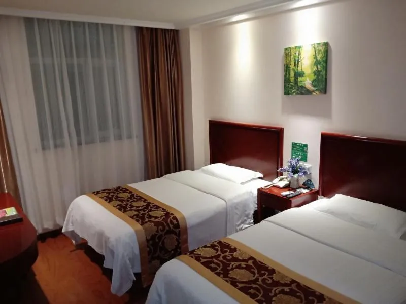 Bed in GreenTree Inn Beijing Fangshan Liangxiang Suzhuang Express Hotel