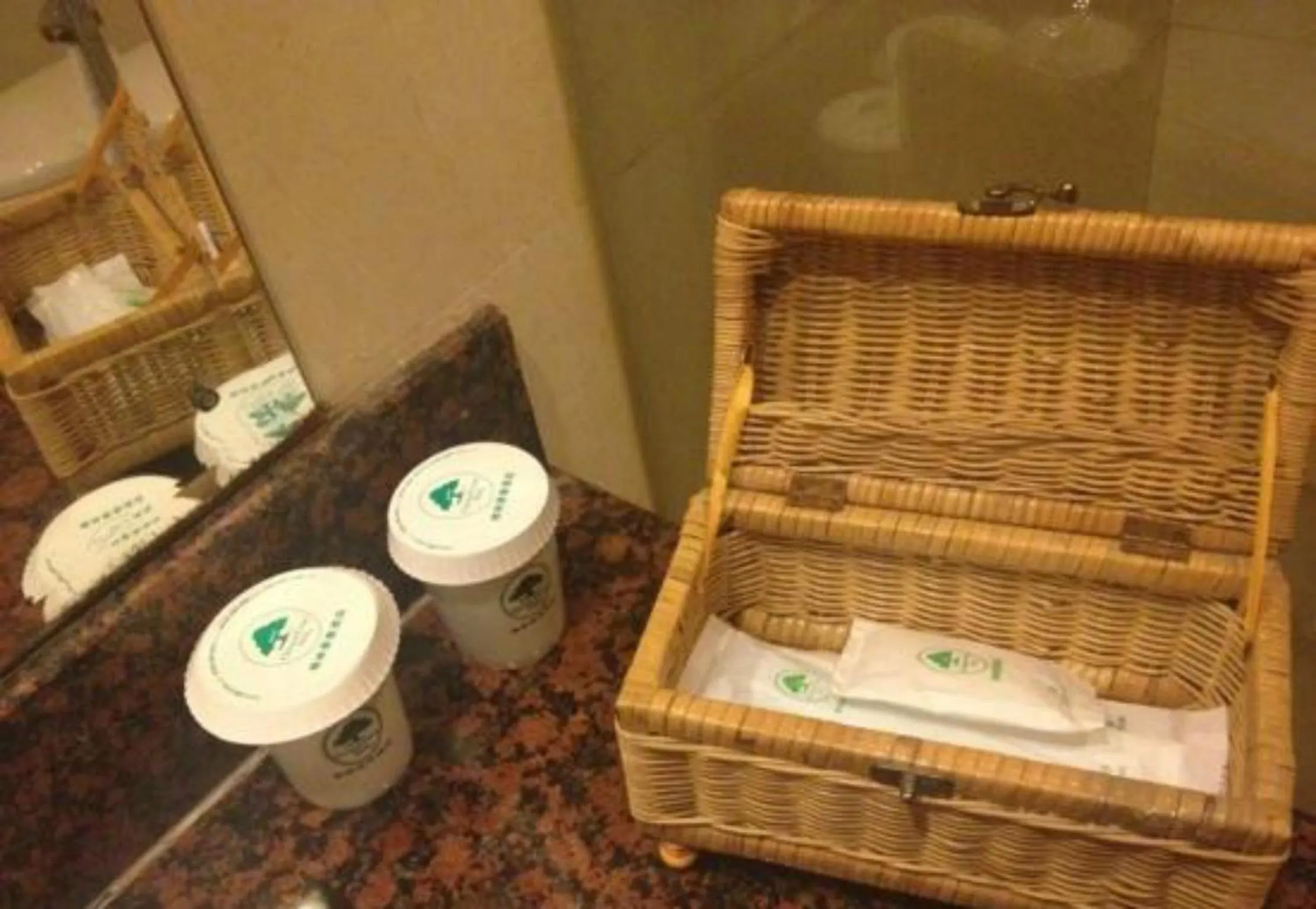 Coffee/tea facilities in GreenTree Inn Beijing Xisanqi Bridge Business Hotel