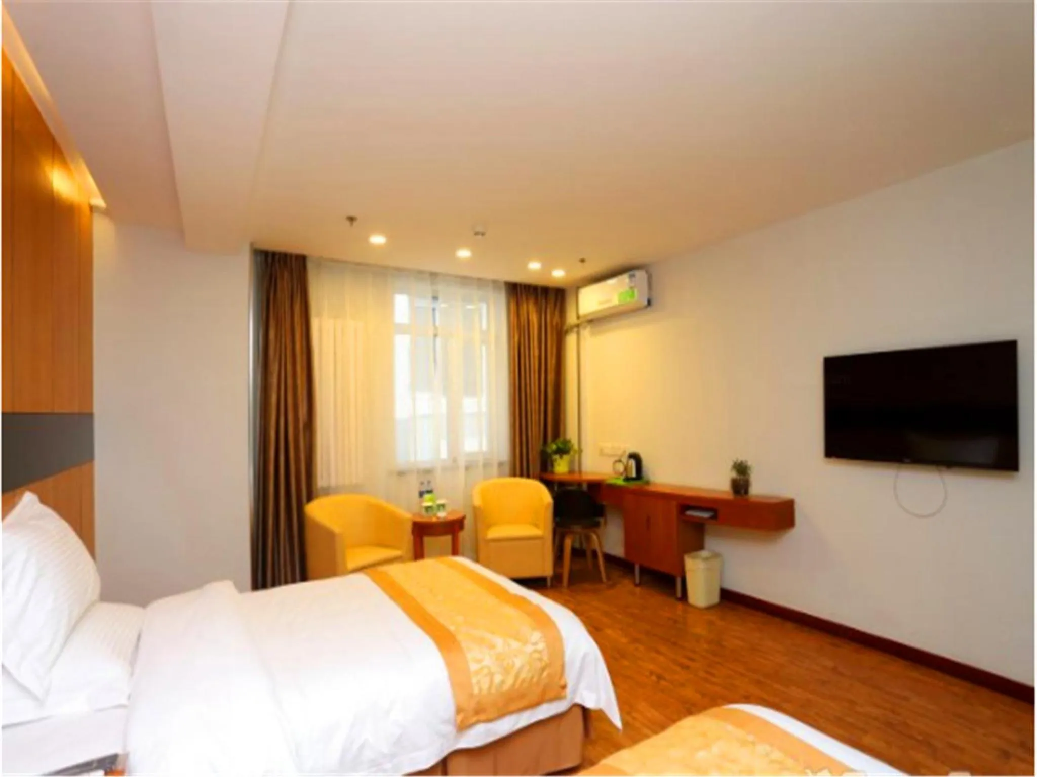 TV and multimedia, Bed in Vatica Tianjin Dagang Xuefu Road University Town Hotel