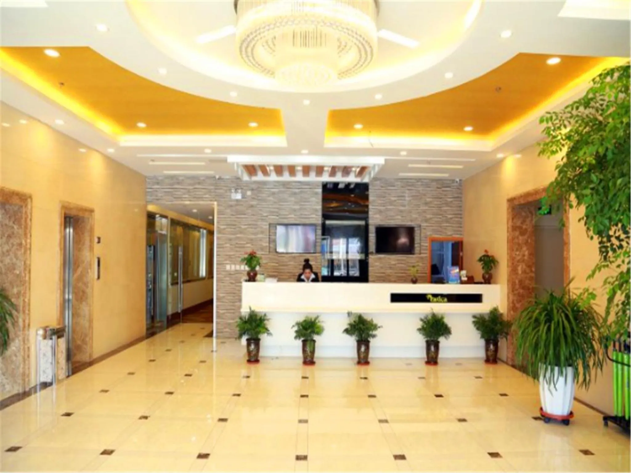 Lobby or reception in Vatica Tianjin Dagang Xuefu Road University Town Hotel