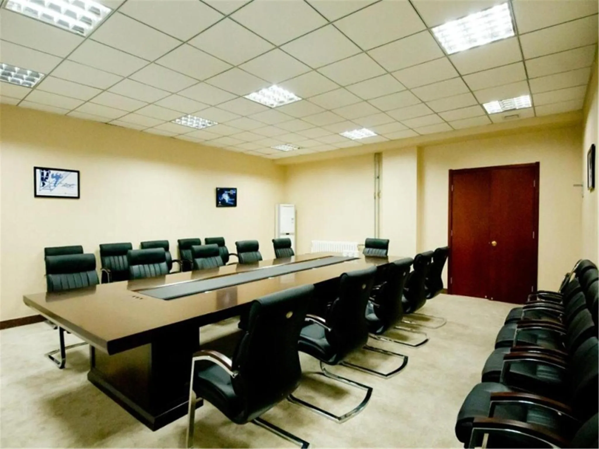 Meeting/conference room, Business Area/Conference Room in GreenTree Inn Tianjin Jinnan Xiaozhan Training Park Express Hotel