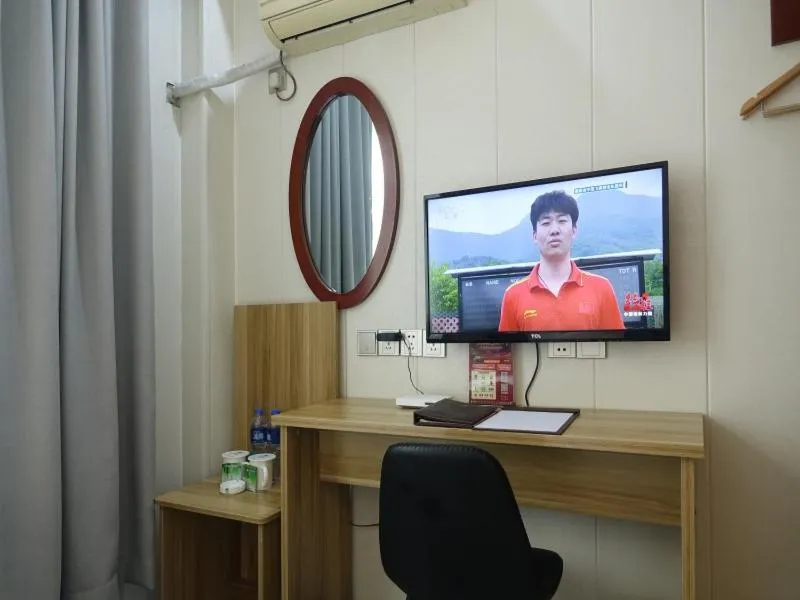 GreenTree Inn Nanjing Yuhuatai Scenic Spot China Gate Subway Station Express Hotel