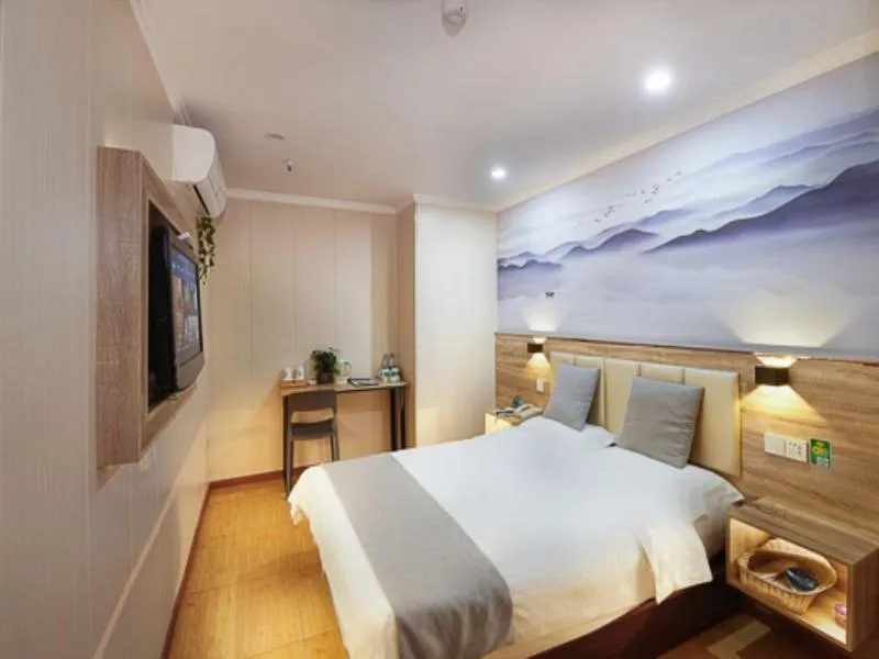 Bed in GreenTree Inn Nanjing Qinhuai District Xinjiekou Subway Station Express Hotel