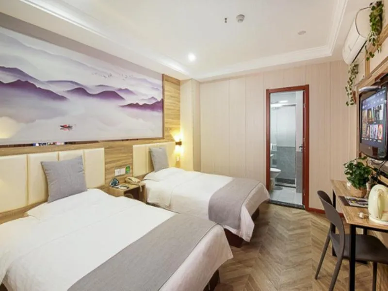 Bed in GreenTree Inn Nanjing Qinhuai District Xinjiekou Subway Station Express Hotel