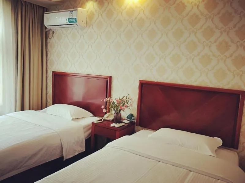 Bed in GreenTree Inn Jiangsu Nanjing Confucius Temple South Taiping Road Express Hotel
