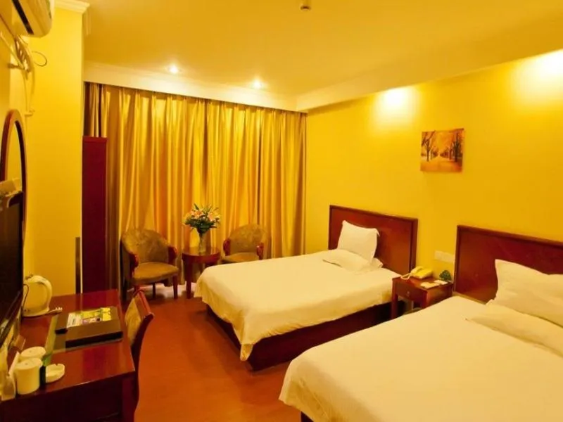 Bed in GreenTree Inn Jiangsu Nanjing Olympic Sports Center Express Hotel