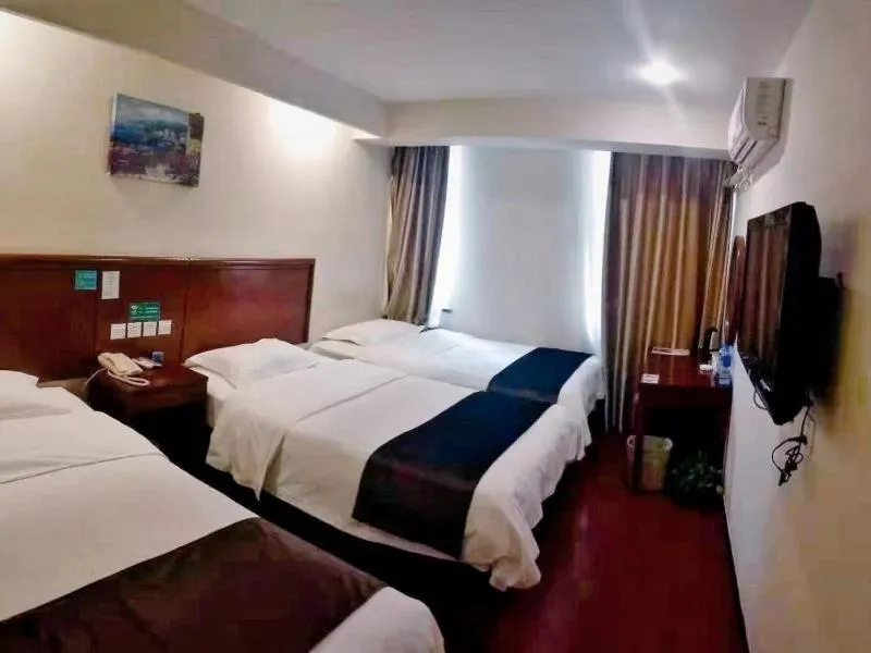 Bed in GreenTree Inn Hebei Handan Railway Station Express Hotel