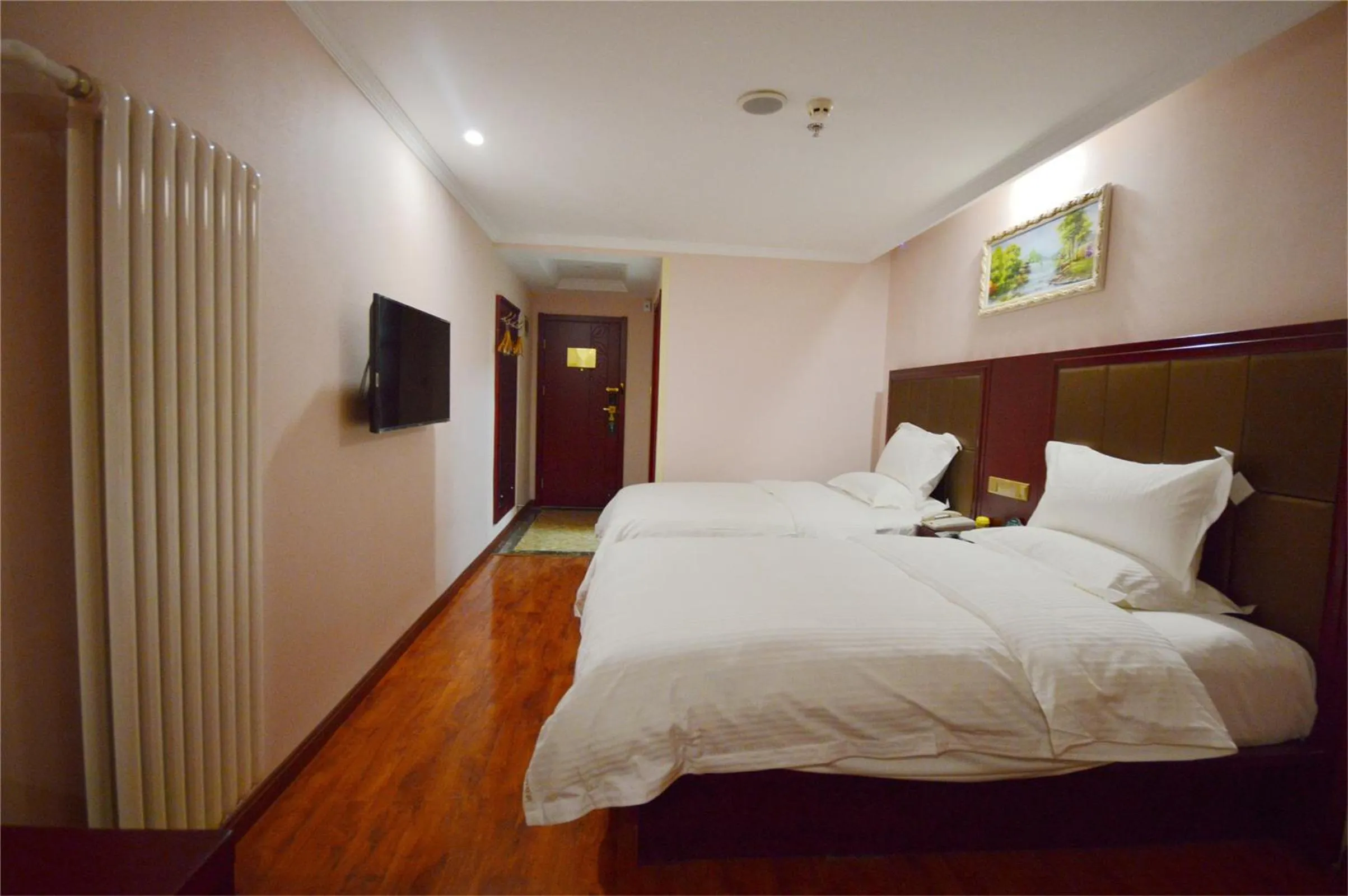Bedroom, Bed in GreenTree Inn Hebei Zhangjiakou Bus Station Express Hotel