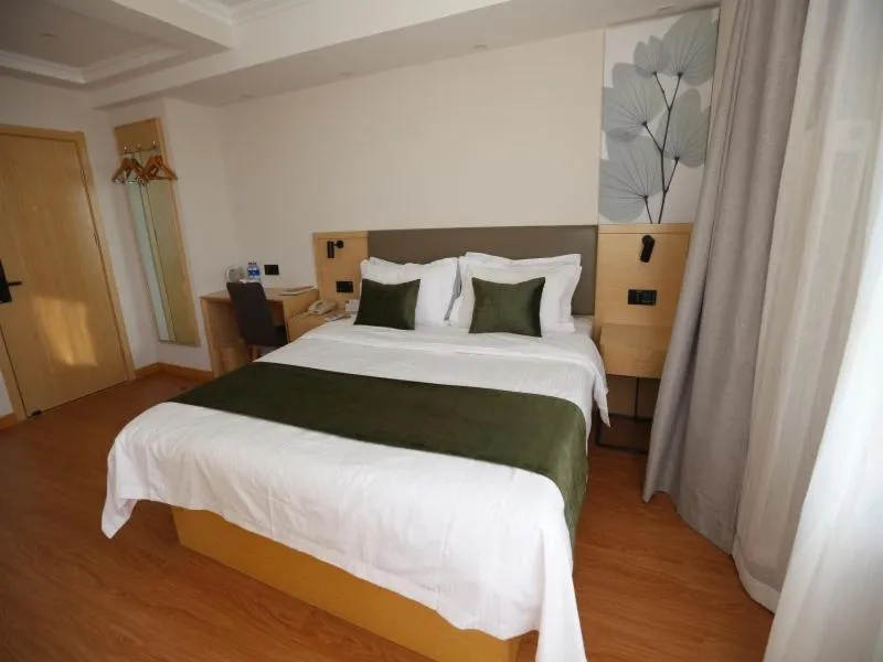 Bed in GreenTree Inn Hebei Langfang Development Zone Convention and Exhibition Centre Business Hotel