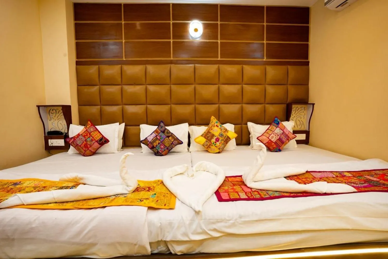 Family Room with Balcony - single occupancy in Hotel VS Residency