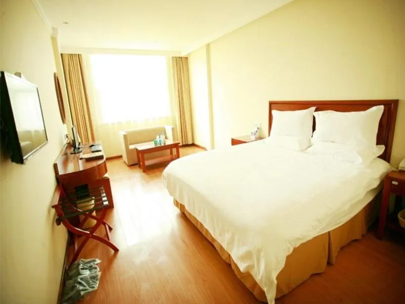 GreenTree Inn Henan Puyang Jingkai Avenue Wuyi Road Business Hotel