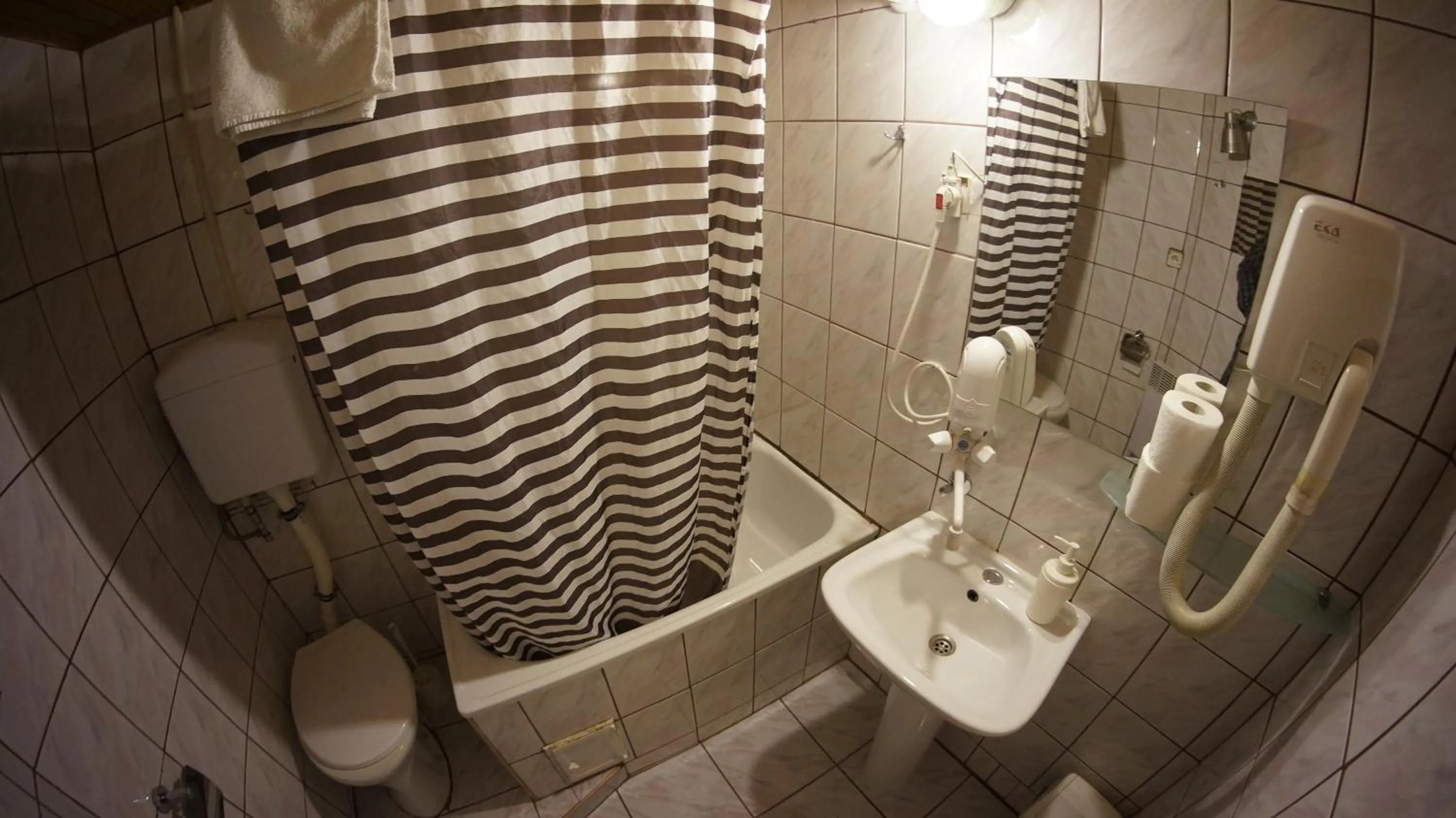 Bathroom in Metropolitan Apartments