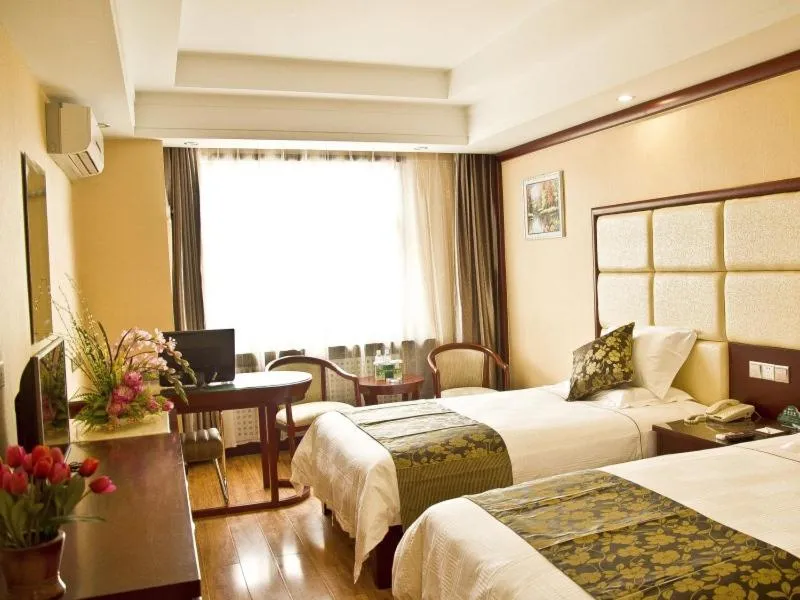 Bed in GreenTree Inn Shandong Weifang Shouguang Bohai Road Cangsheng Park Business Hotel